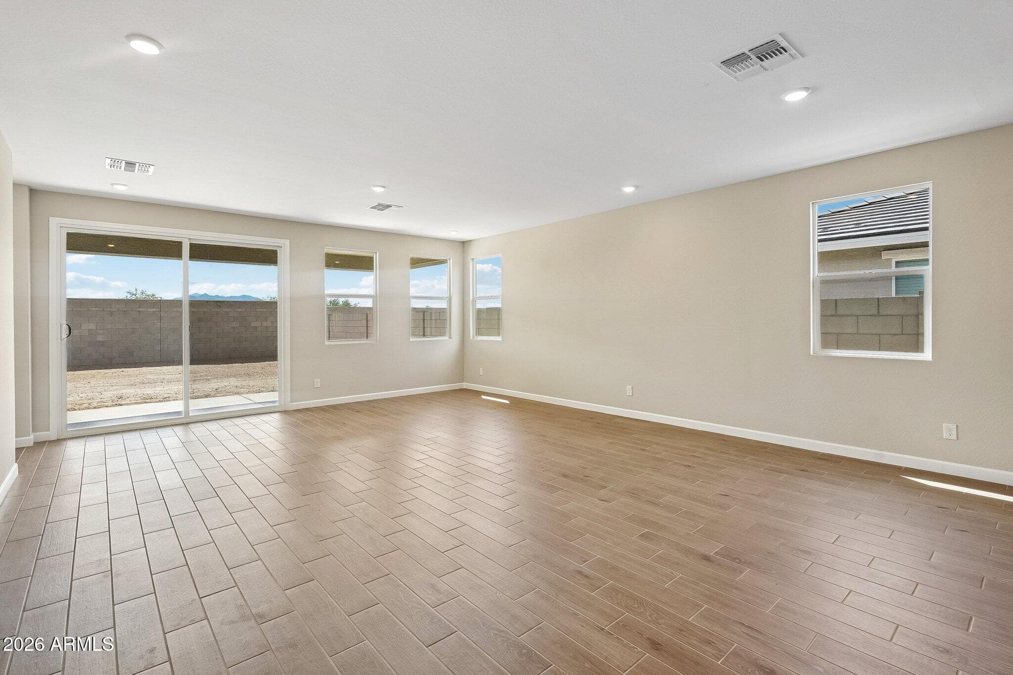17493 W Southgate Avenue — photo 7