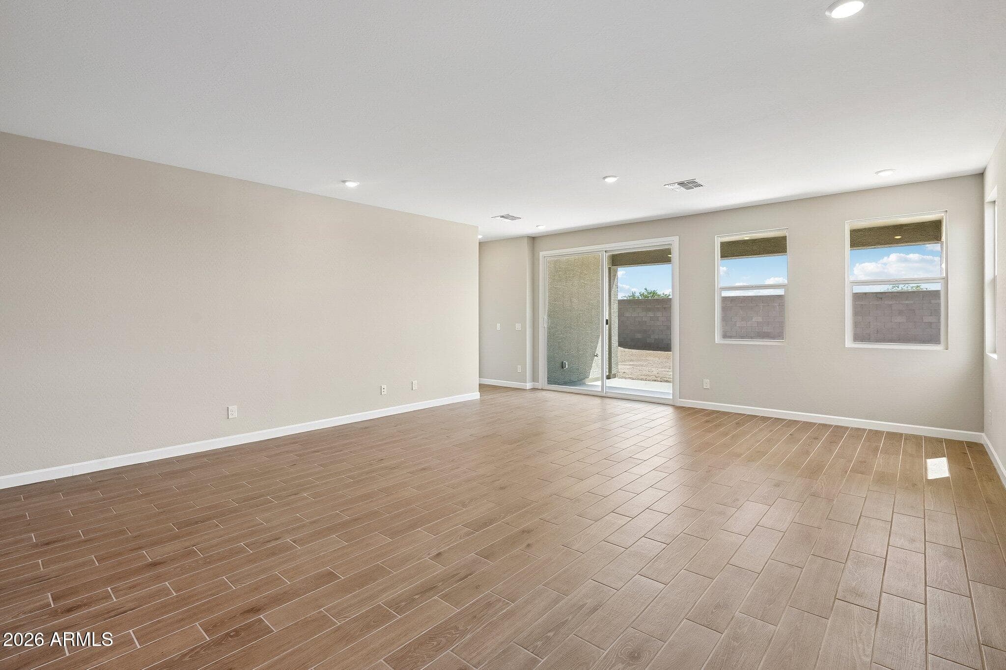 17493 W Southgate Avenue — photo 8