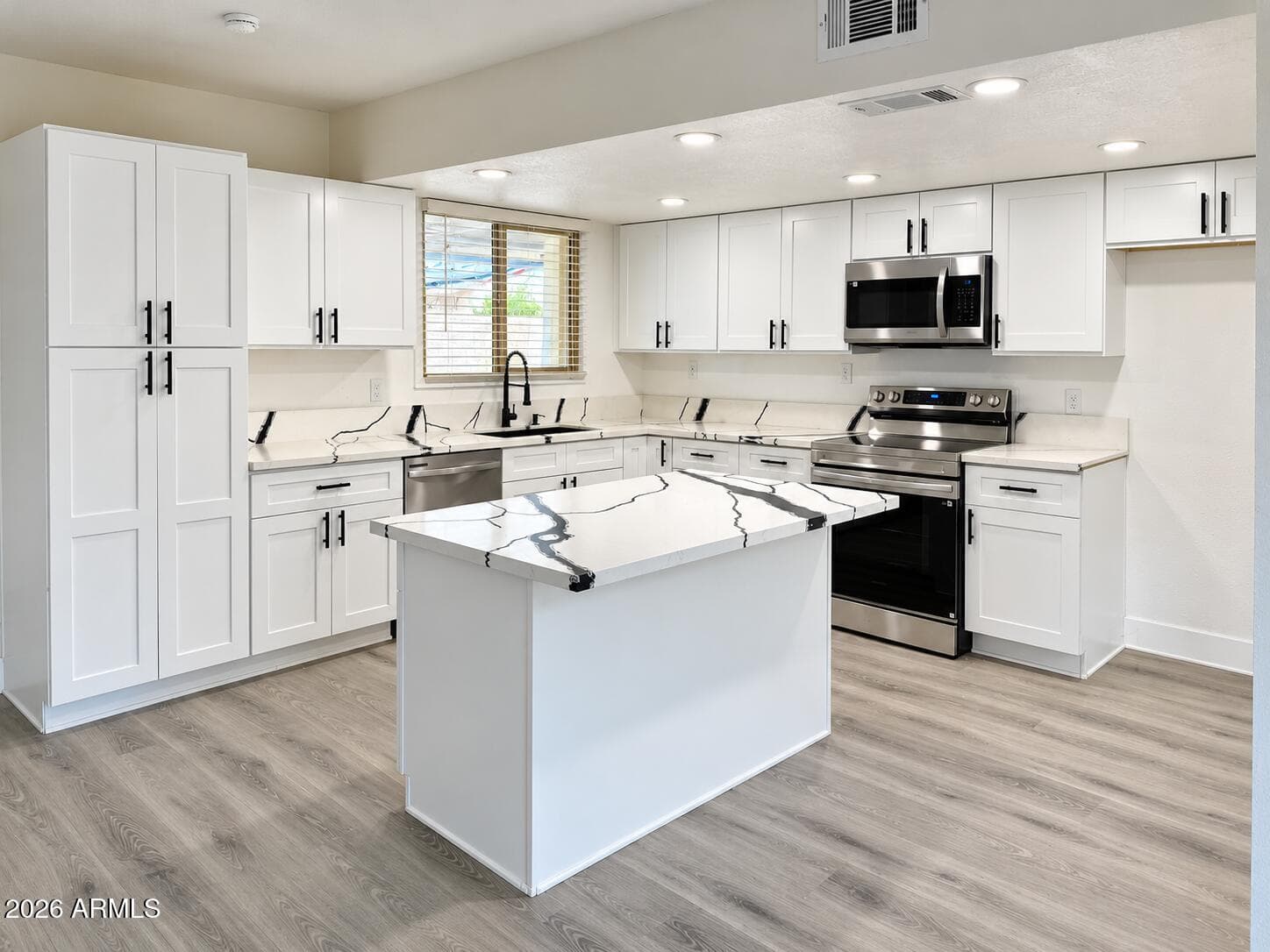 8108 W Trafalgar Avenue — photo 7