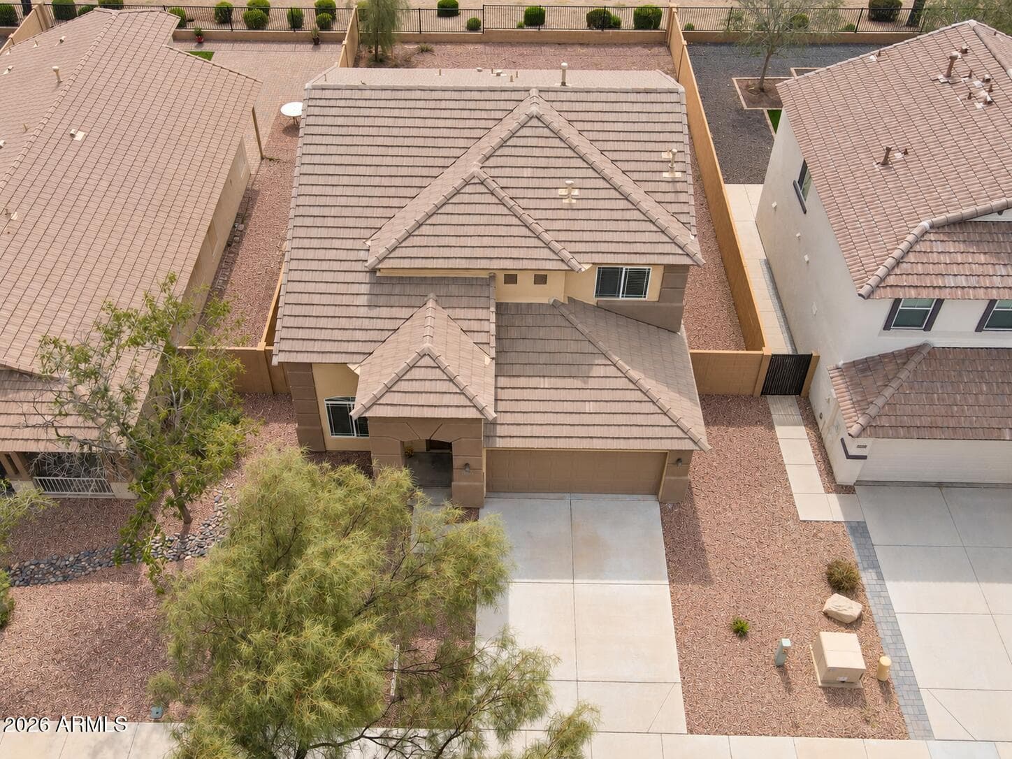 15283 W Adams Street — photo 2
