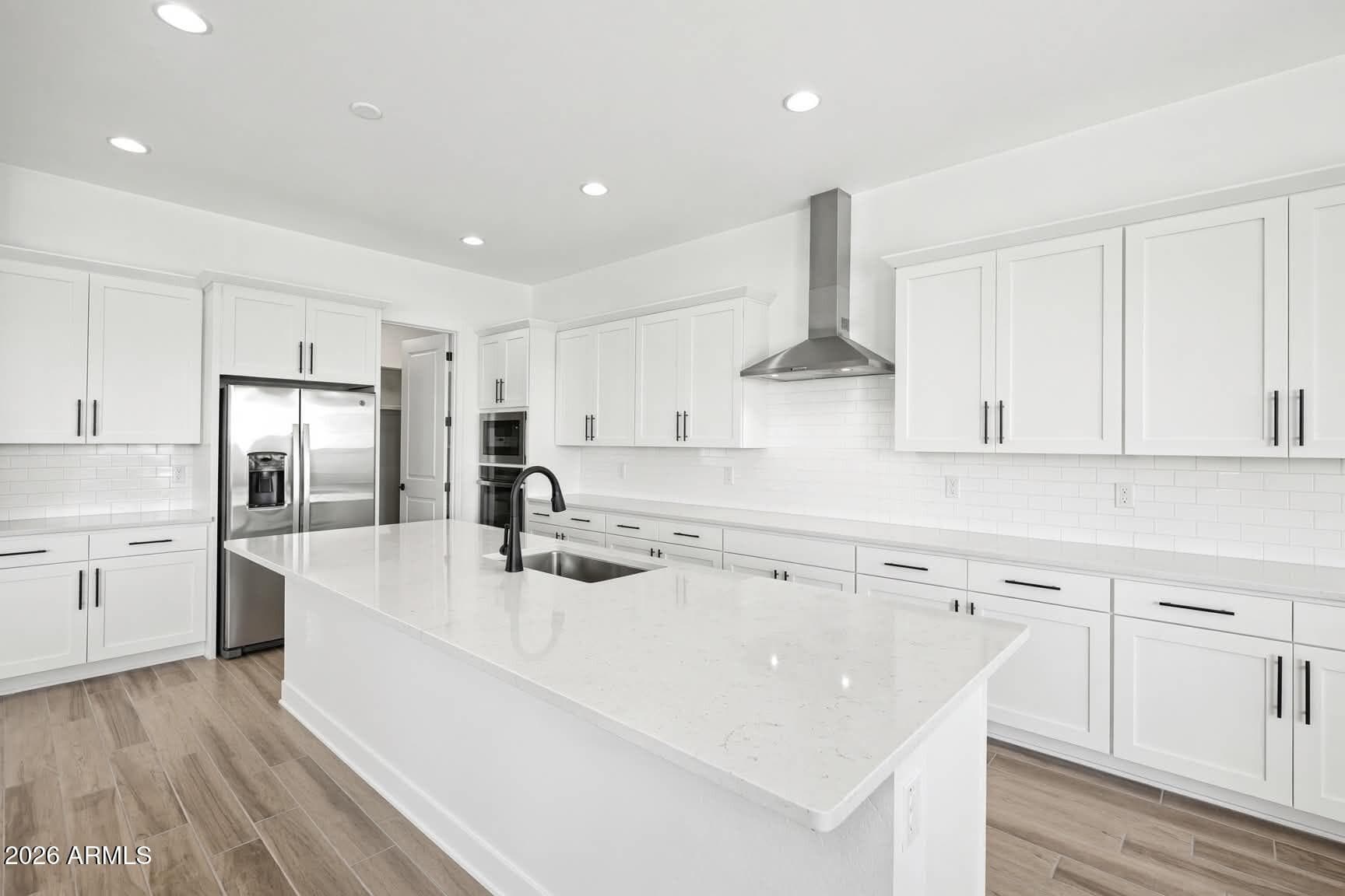 18191 W Watkins Street — photo 2