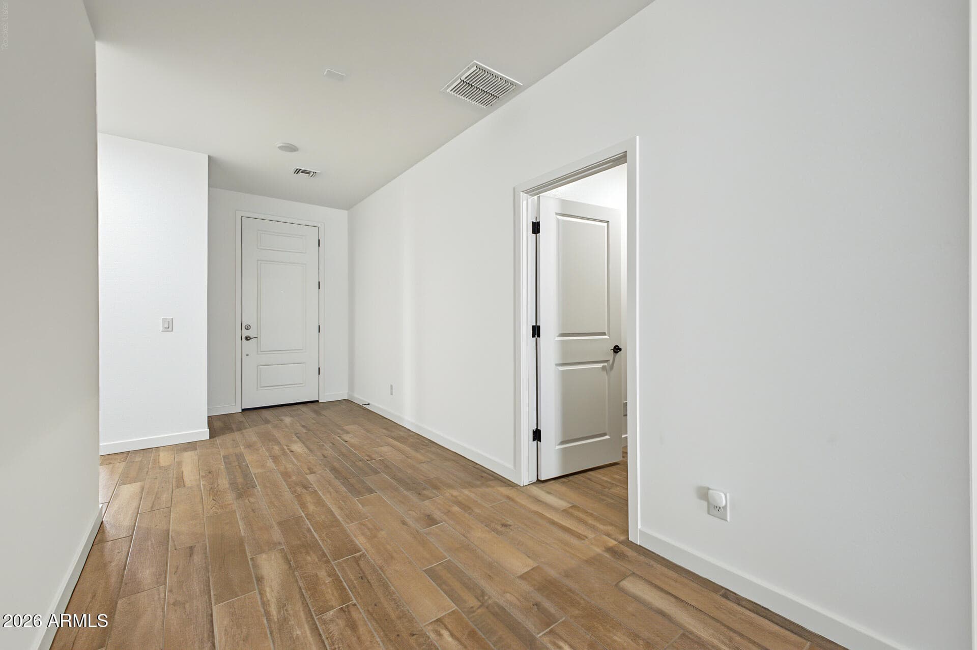 27054 N 168th Lane — photo 3