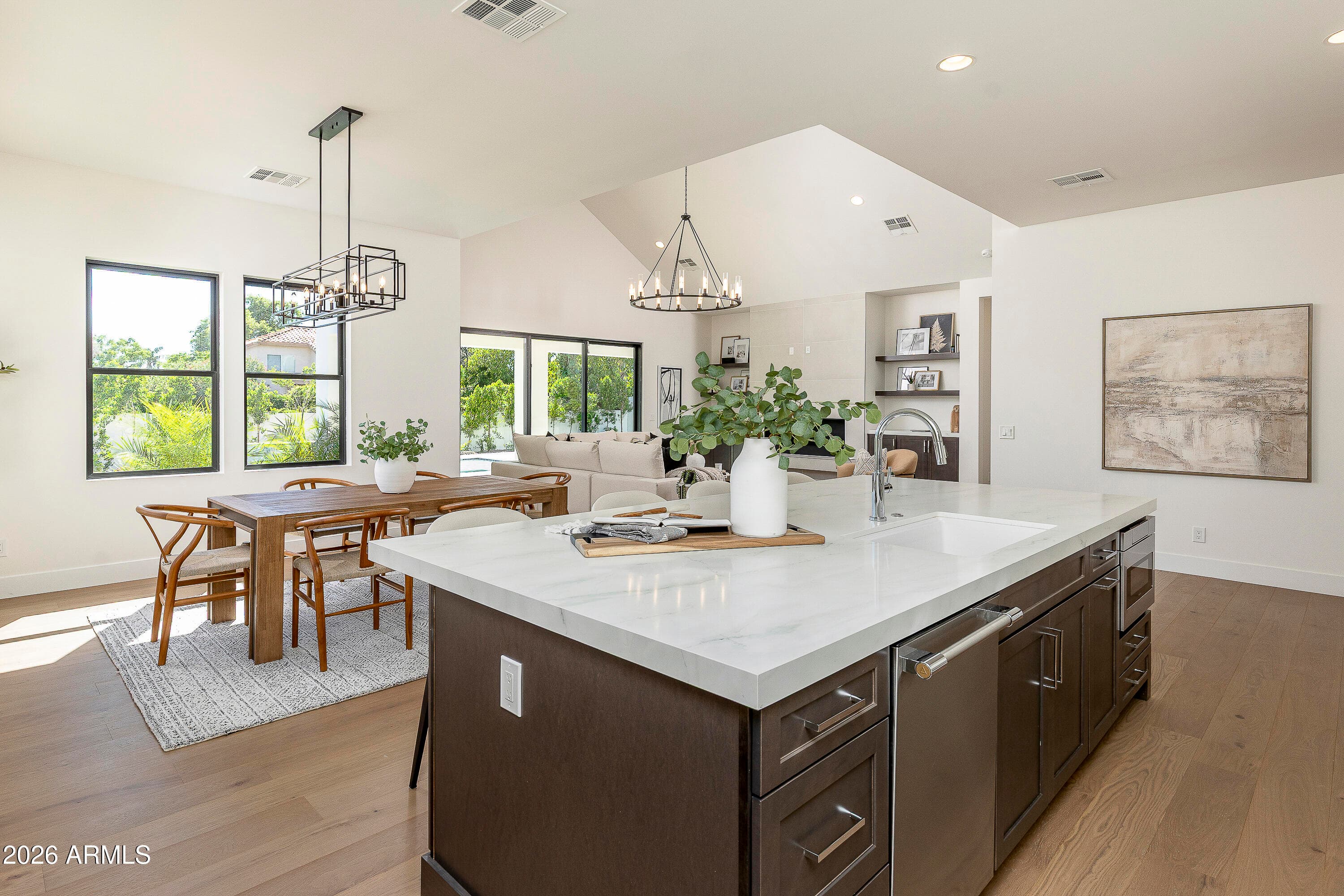 3025 E Rosemonte Drive — photo 6