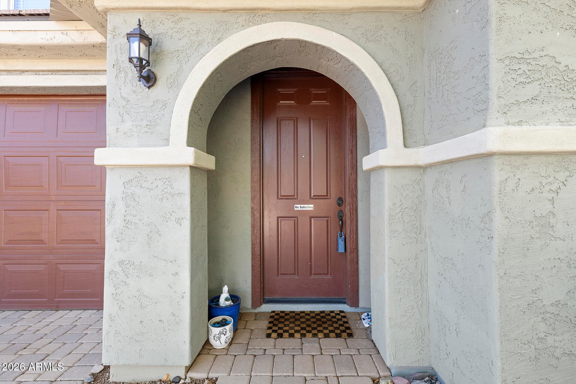 2513 W Moura Drive — photo 2