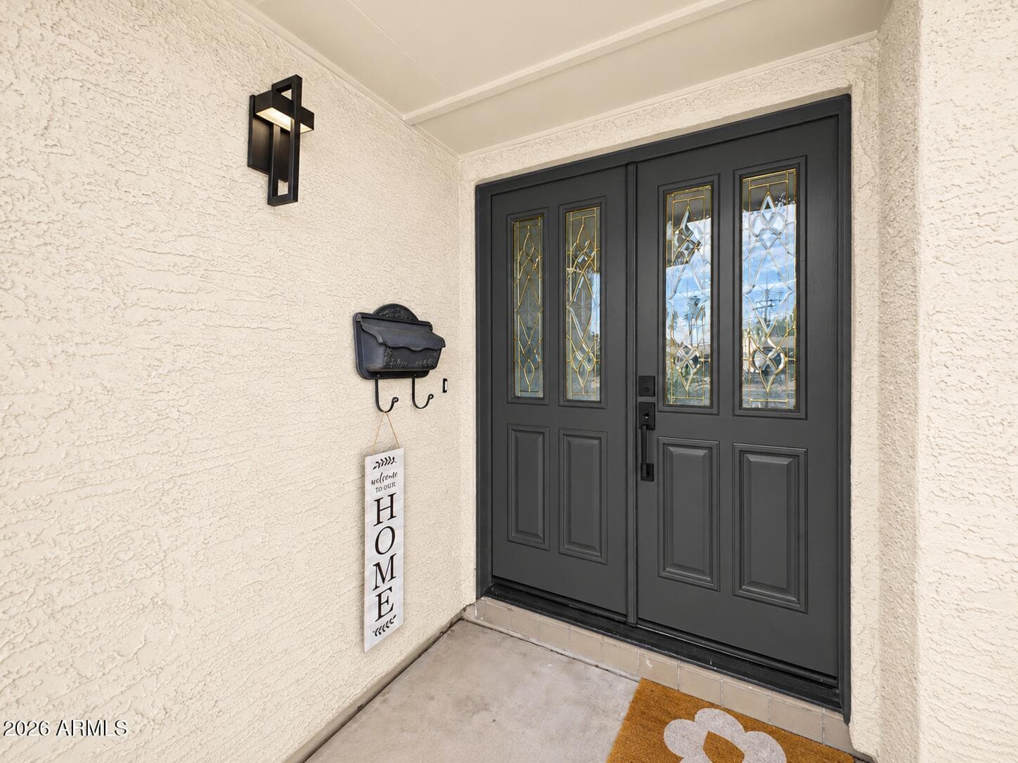 922 E Loyola Drive — photo 3