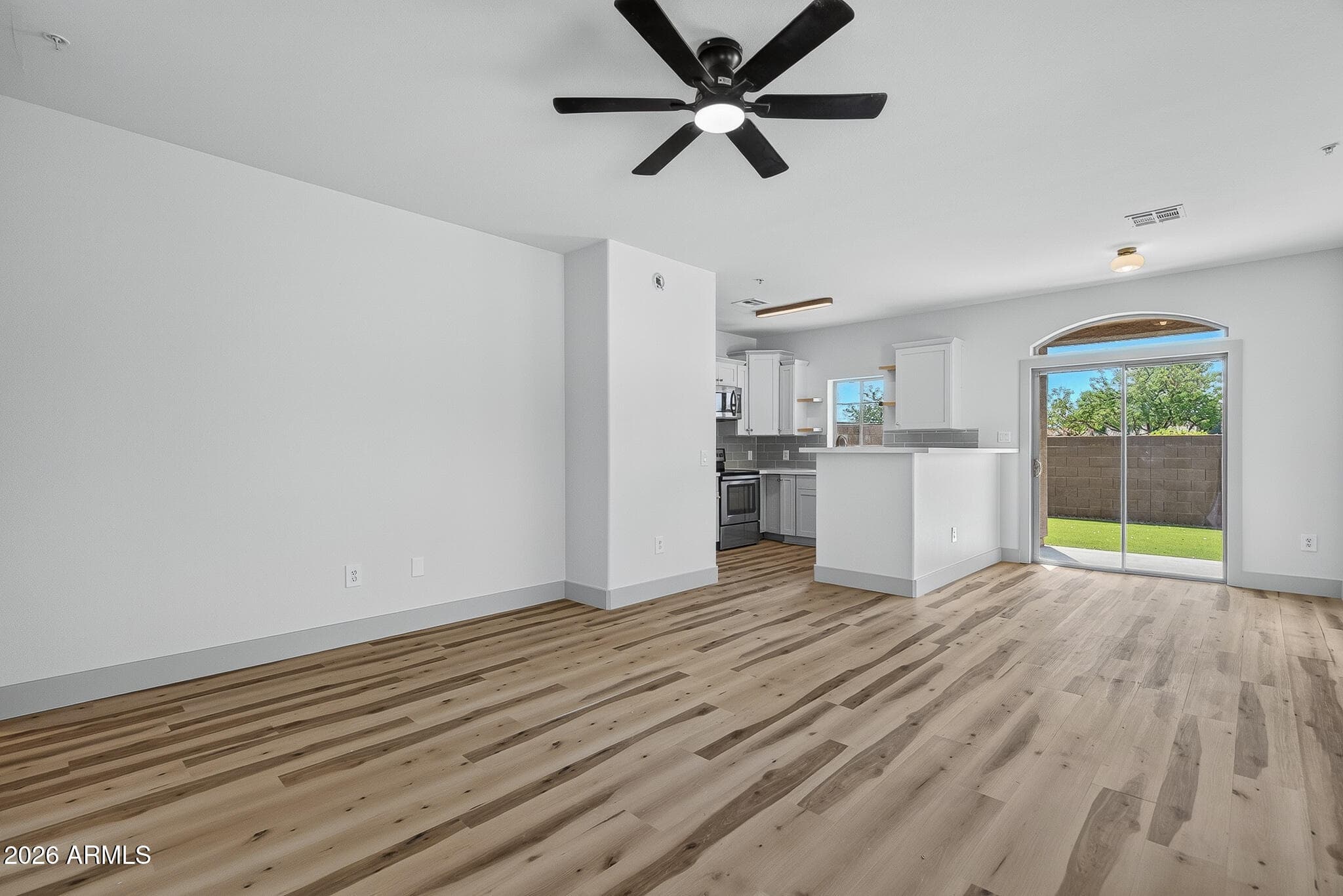 339 N 169th Avenue — photo 3