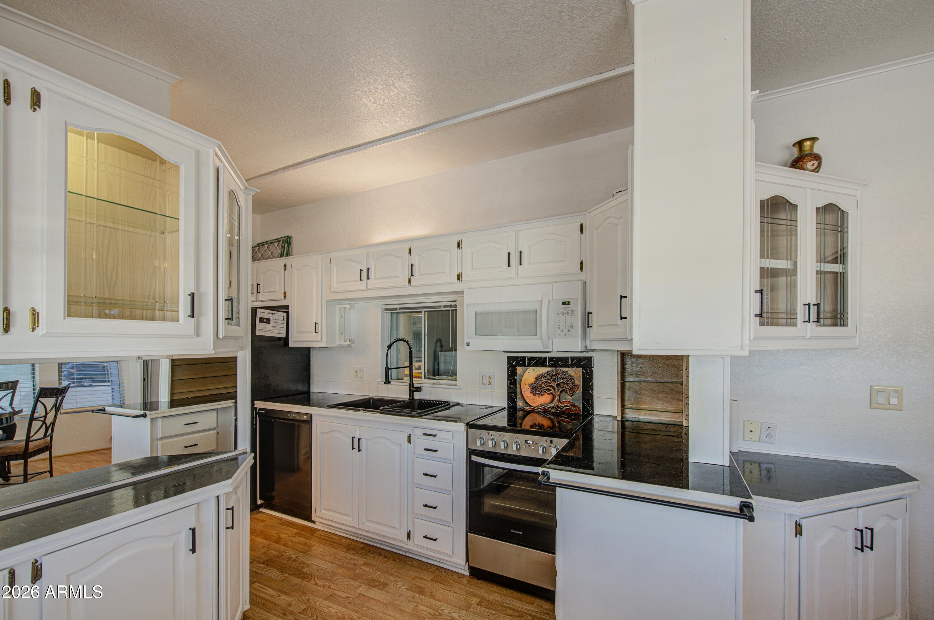 7750 E Broadway Road 883 — photo 2