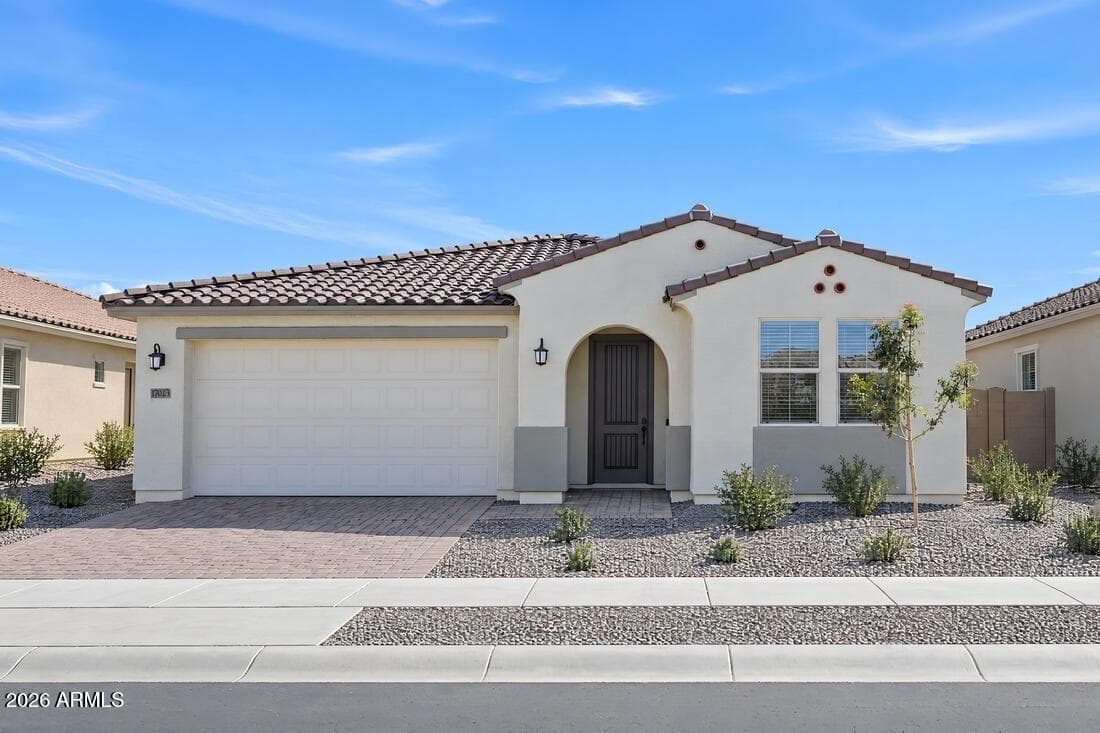 17023 W Hope Drive, Surprise, Arizona