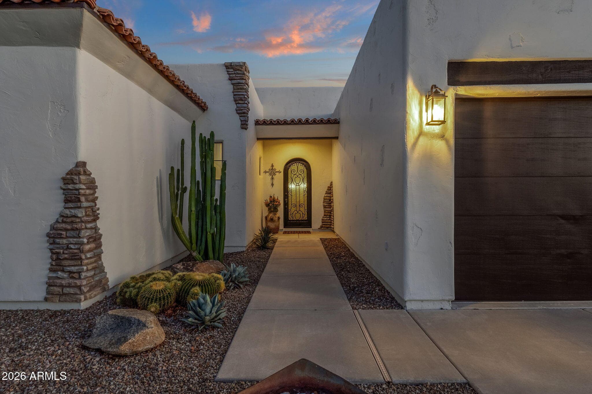 1555 E Kings Court — photo 4