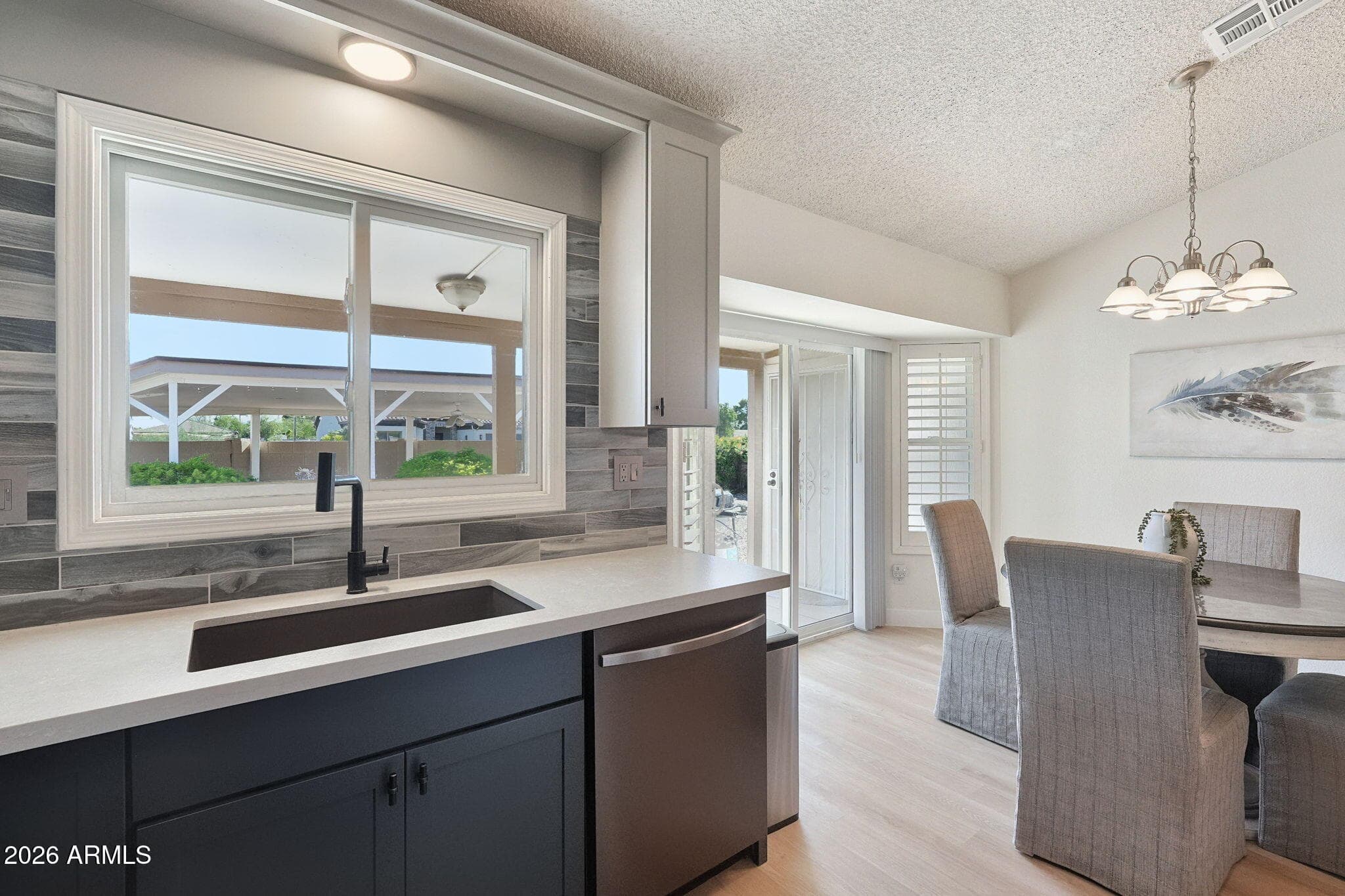 3025 E Bremen Street — photo 6