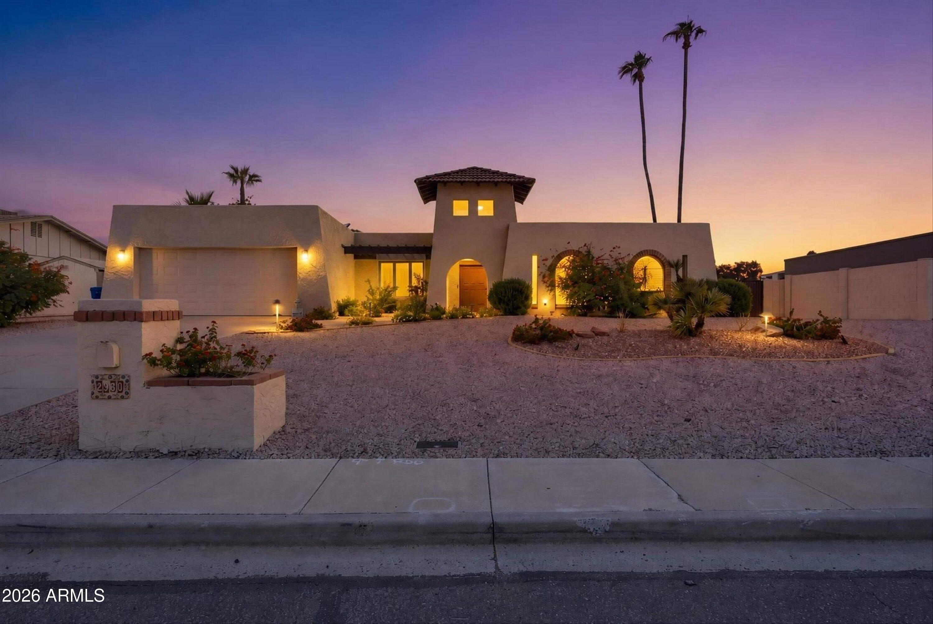 2930 E Acoma Drive E, Phoenix, Arizona