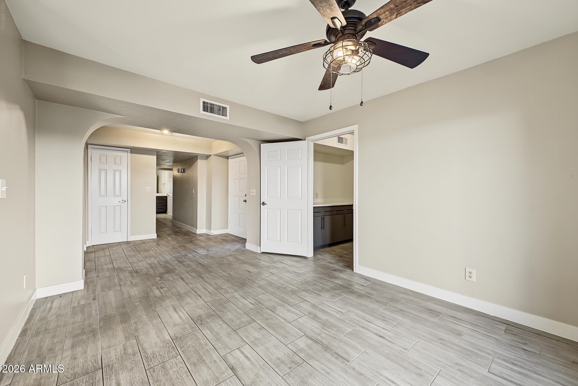 4829 W Hatcher Road — photo 8