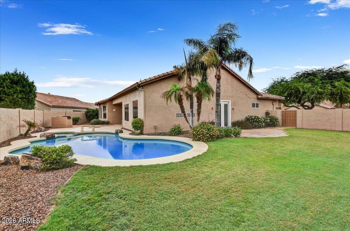 8751 W Sierra Pinta Drive — photo 2