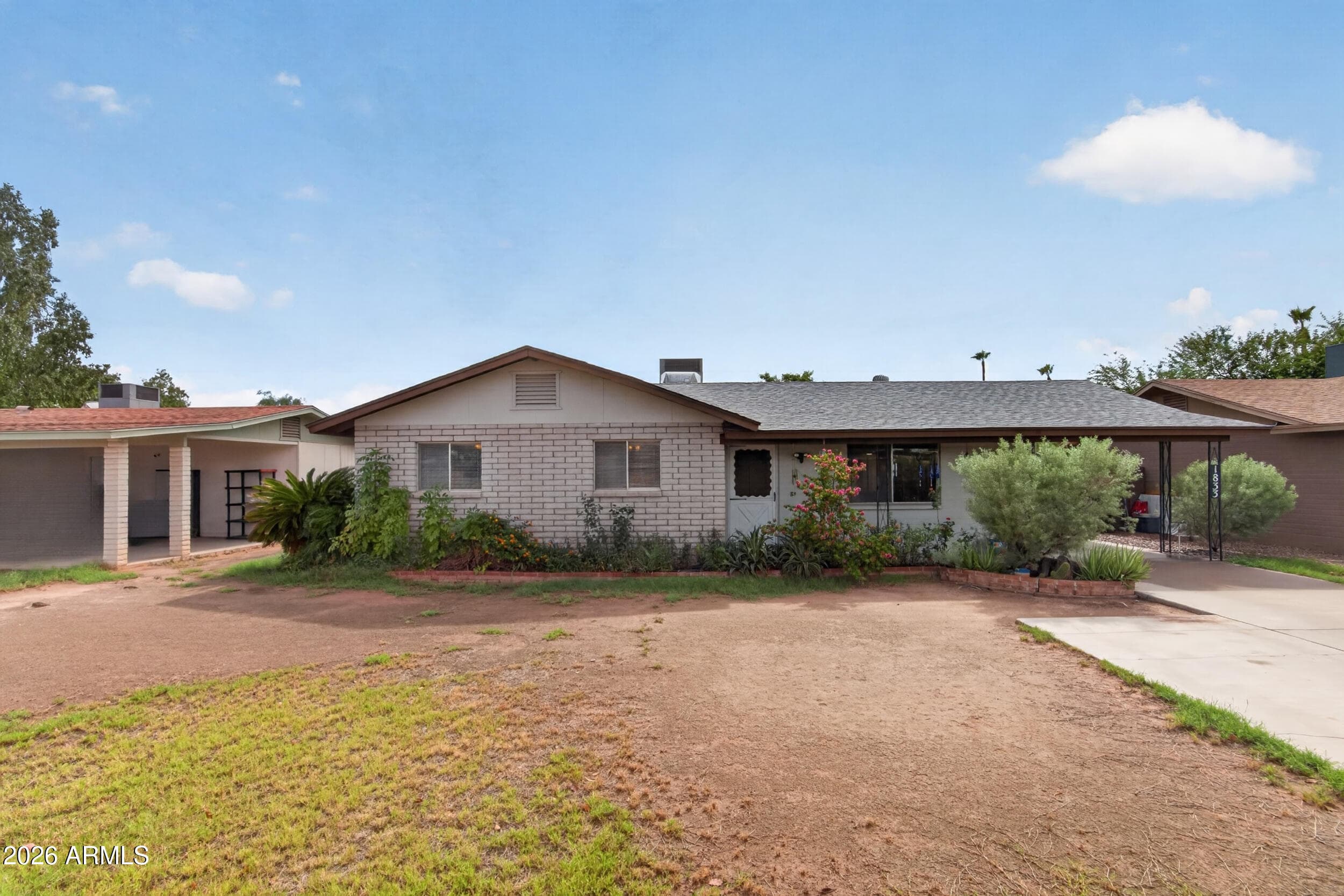 1833 E Boise Street — photo 3