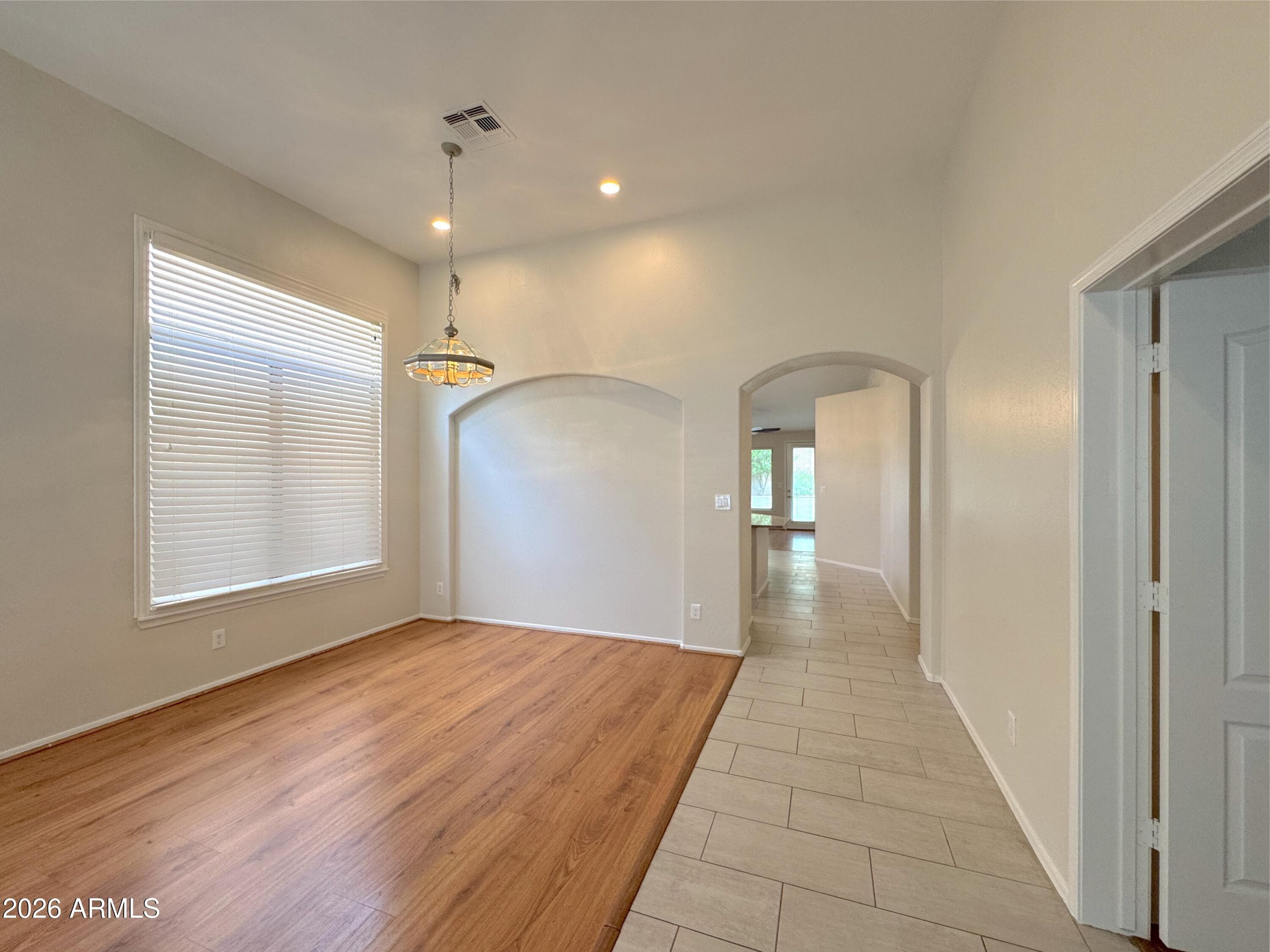 875 N Harmony Avenue — photo 3
