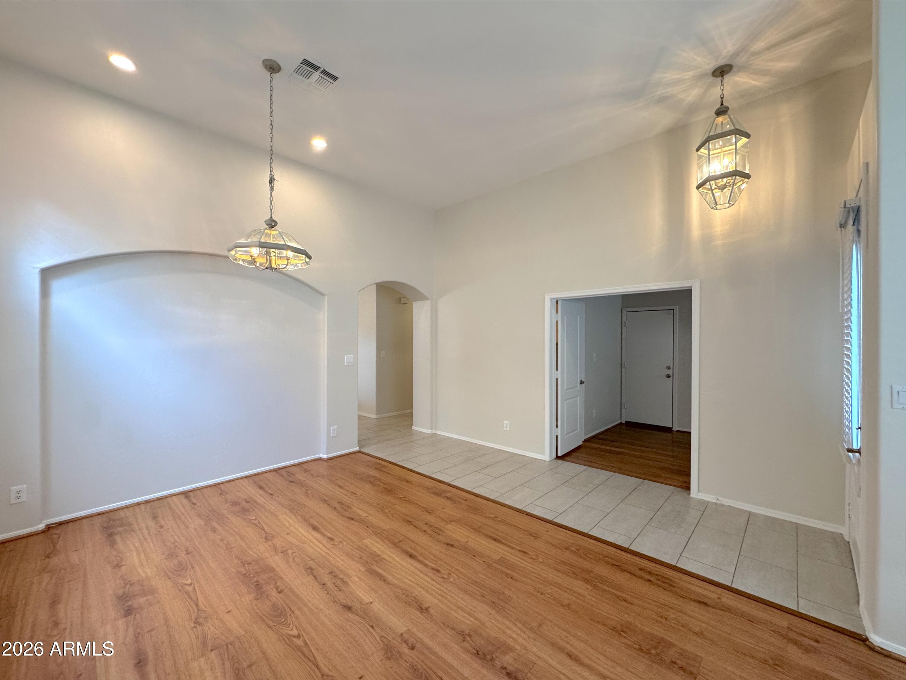 875 N Harmony Avenue — photo 4