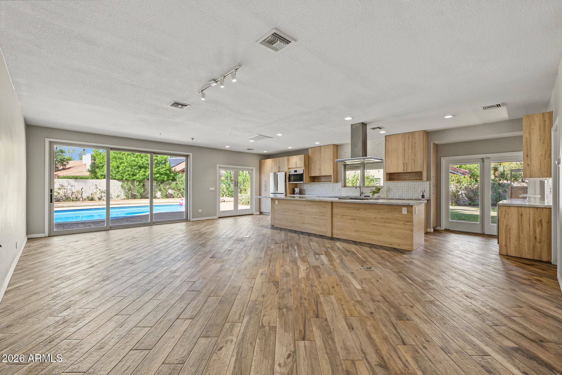 6048 E Kathleen Road — photo 3