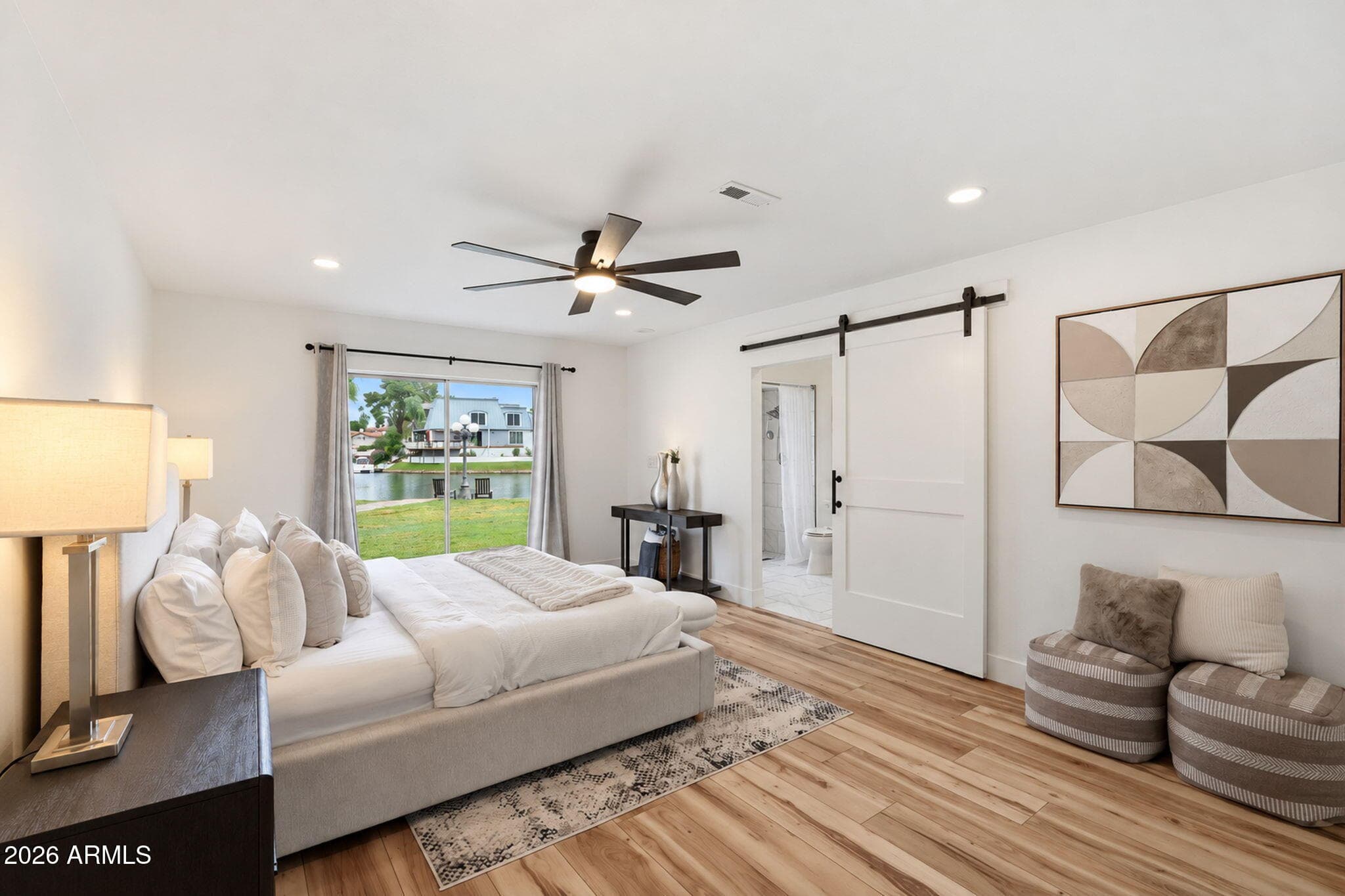 978 E Driftwood Drive — photo 3