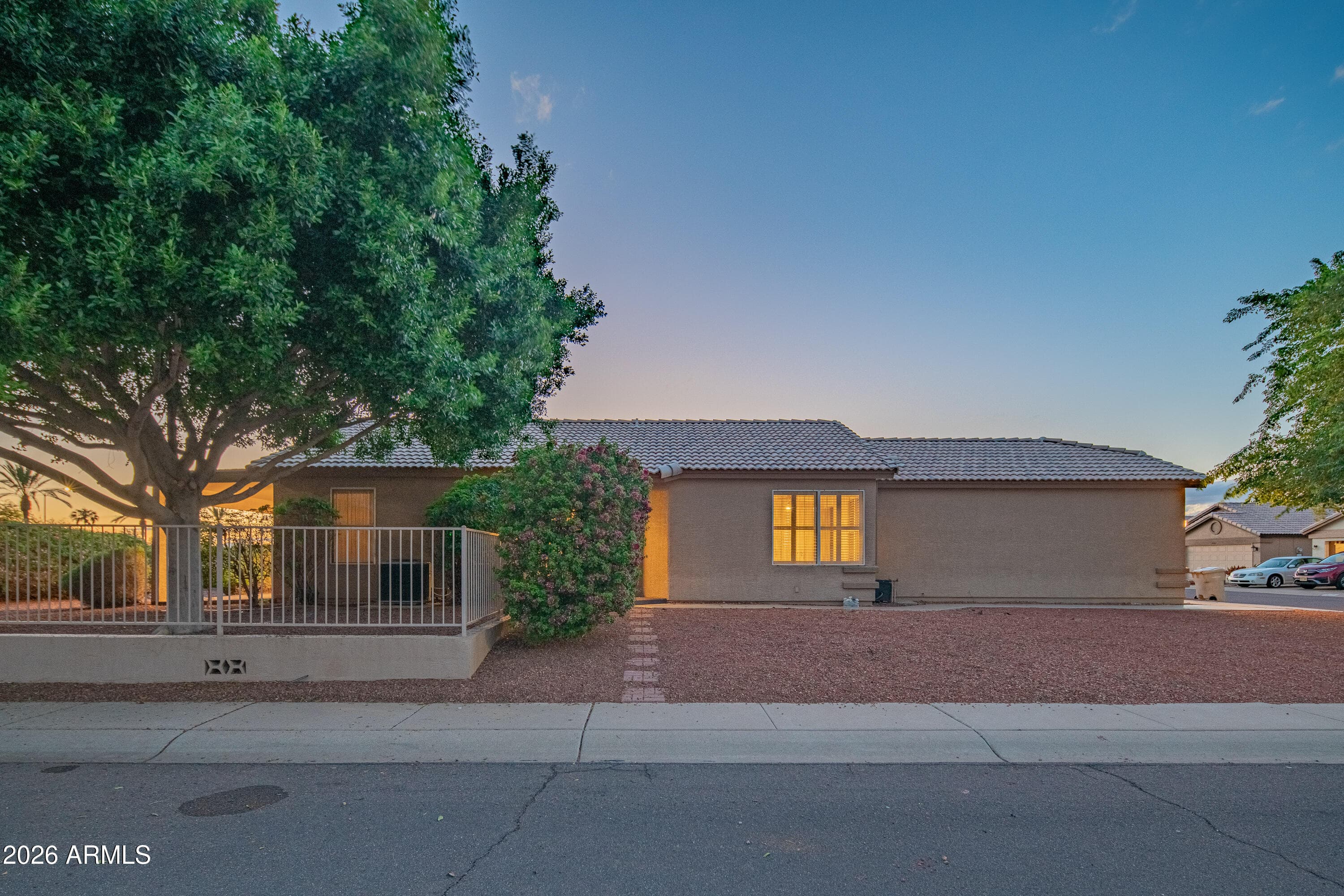 10501 W Yukon Drive — photo 3