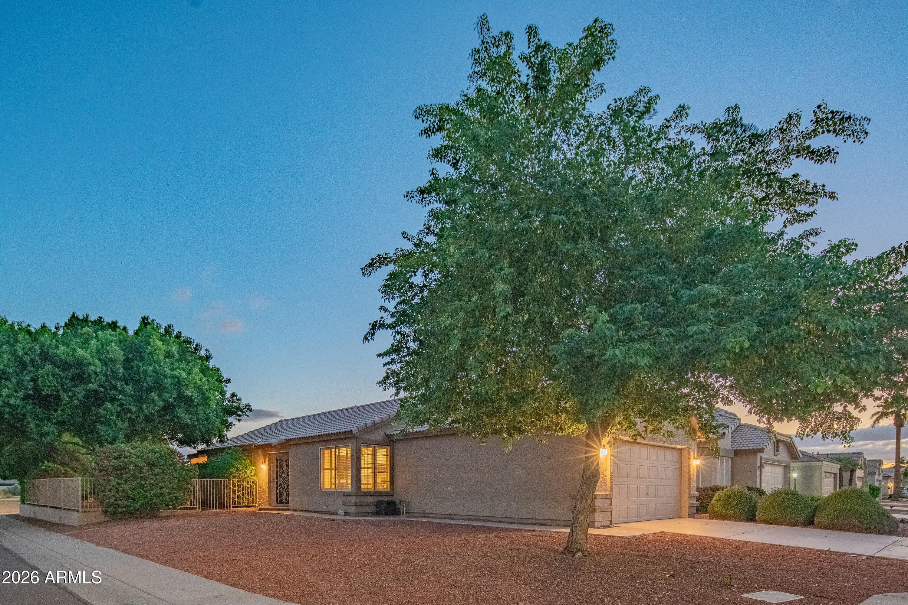10501 W Yukon Drive — photo 2