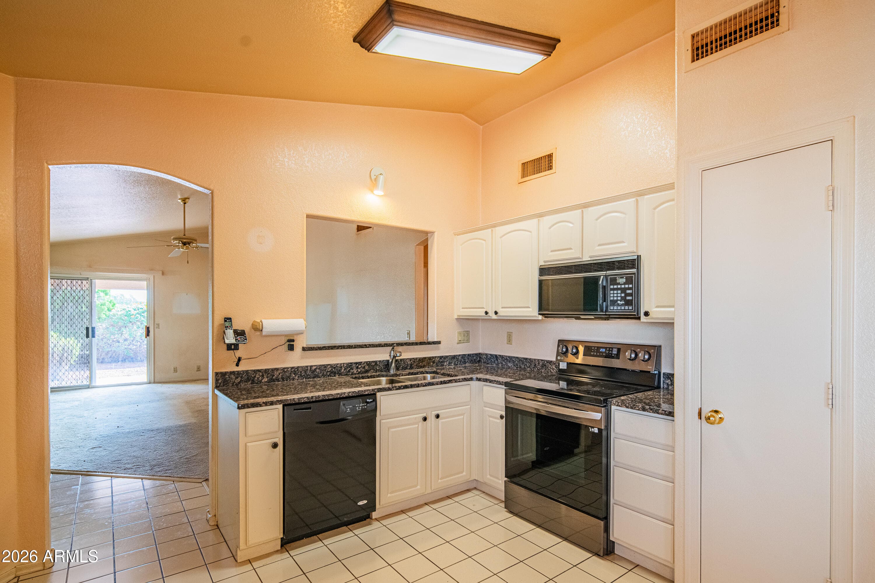 10501 W Yukon Drive — photo 4