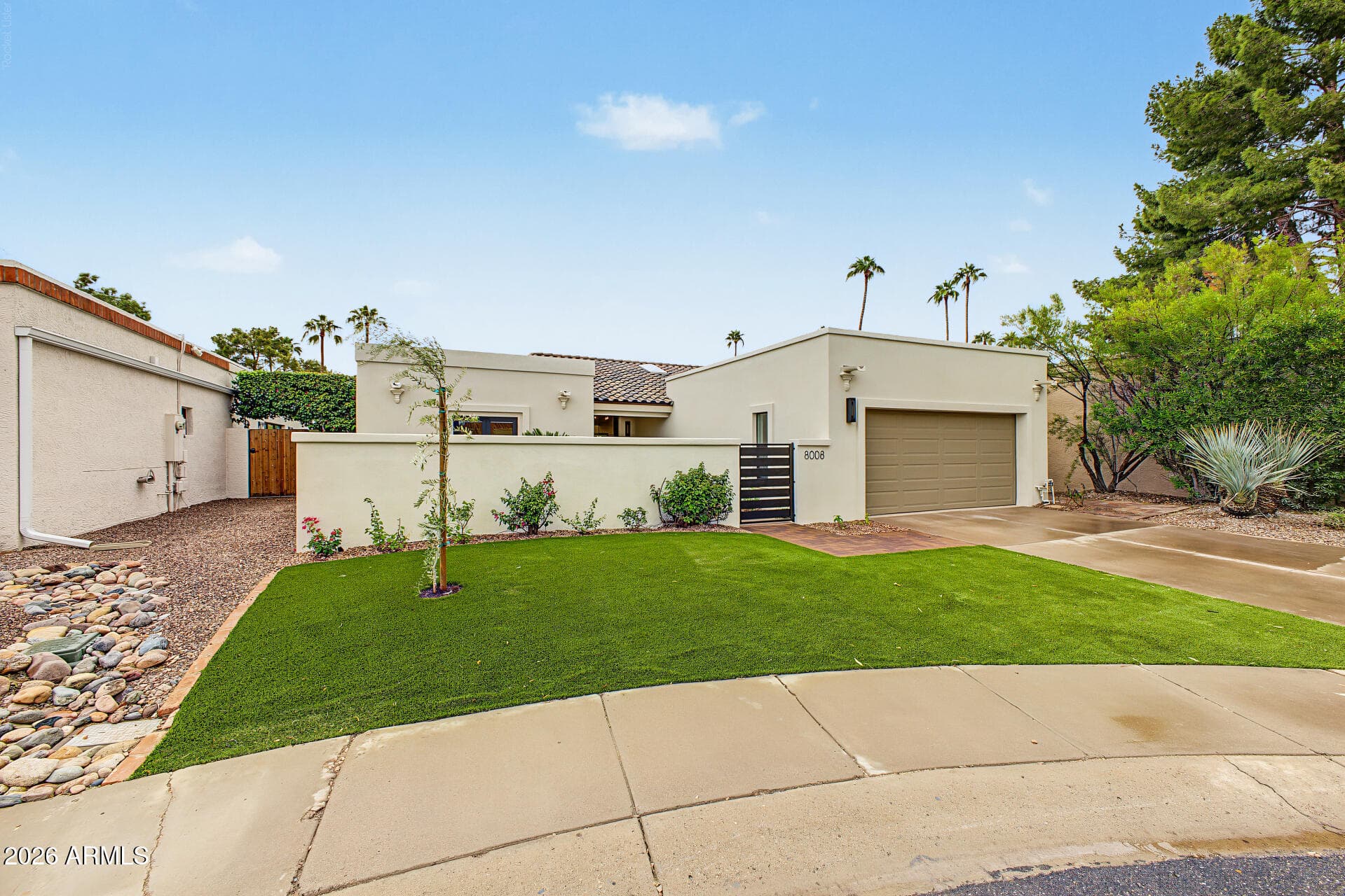 8008 E Del Platino Drive — photo 2