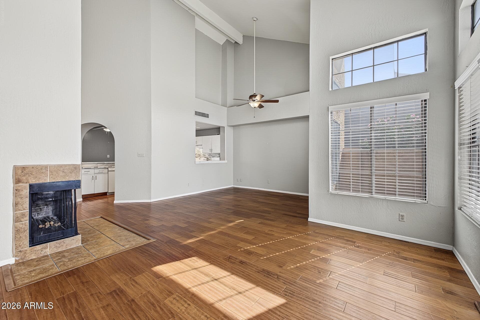 566 N Aspen Drive — photo 2