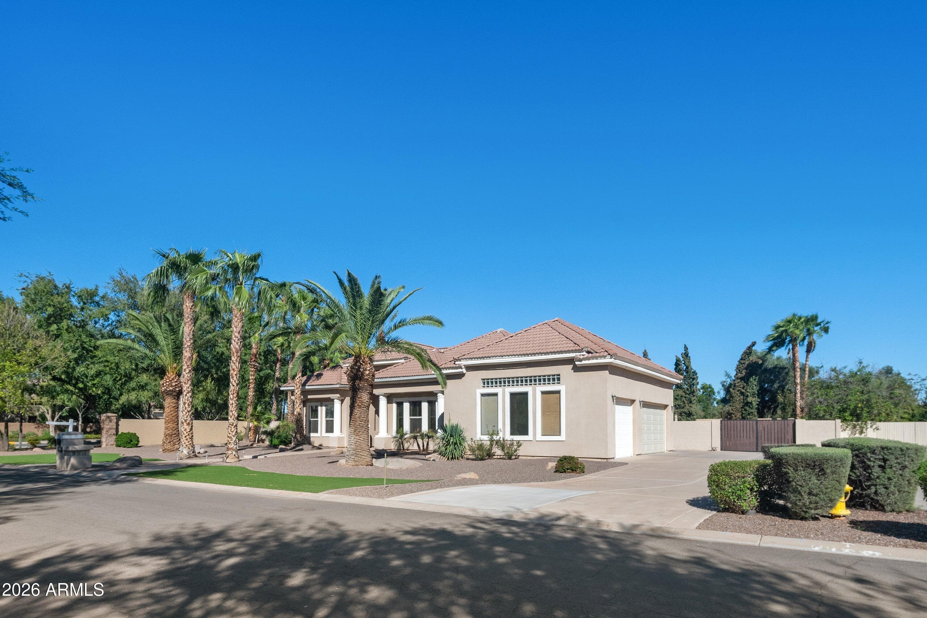 355 S Balboa Drive — photo 4