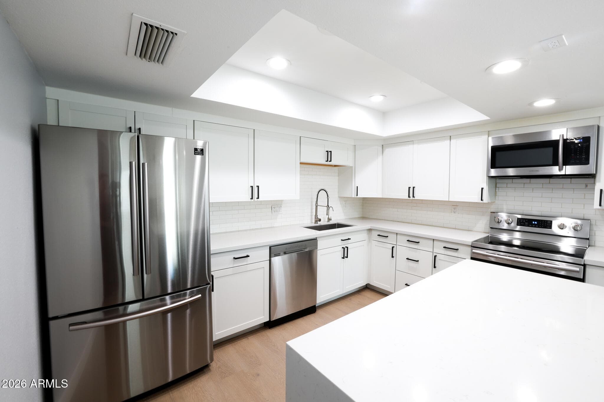 623 E La Jolla Drive — photo 7