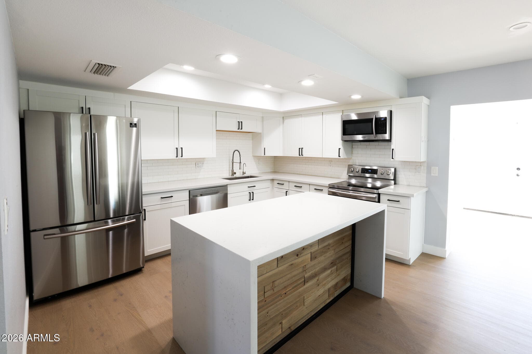 623 E La Jolla Drive — photo 6