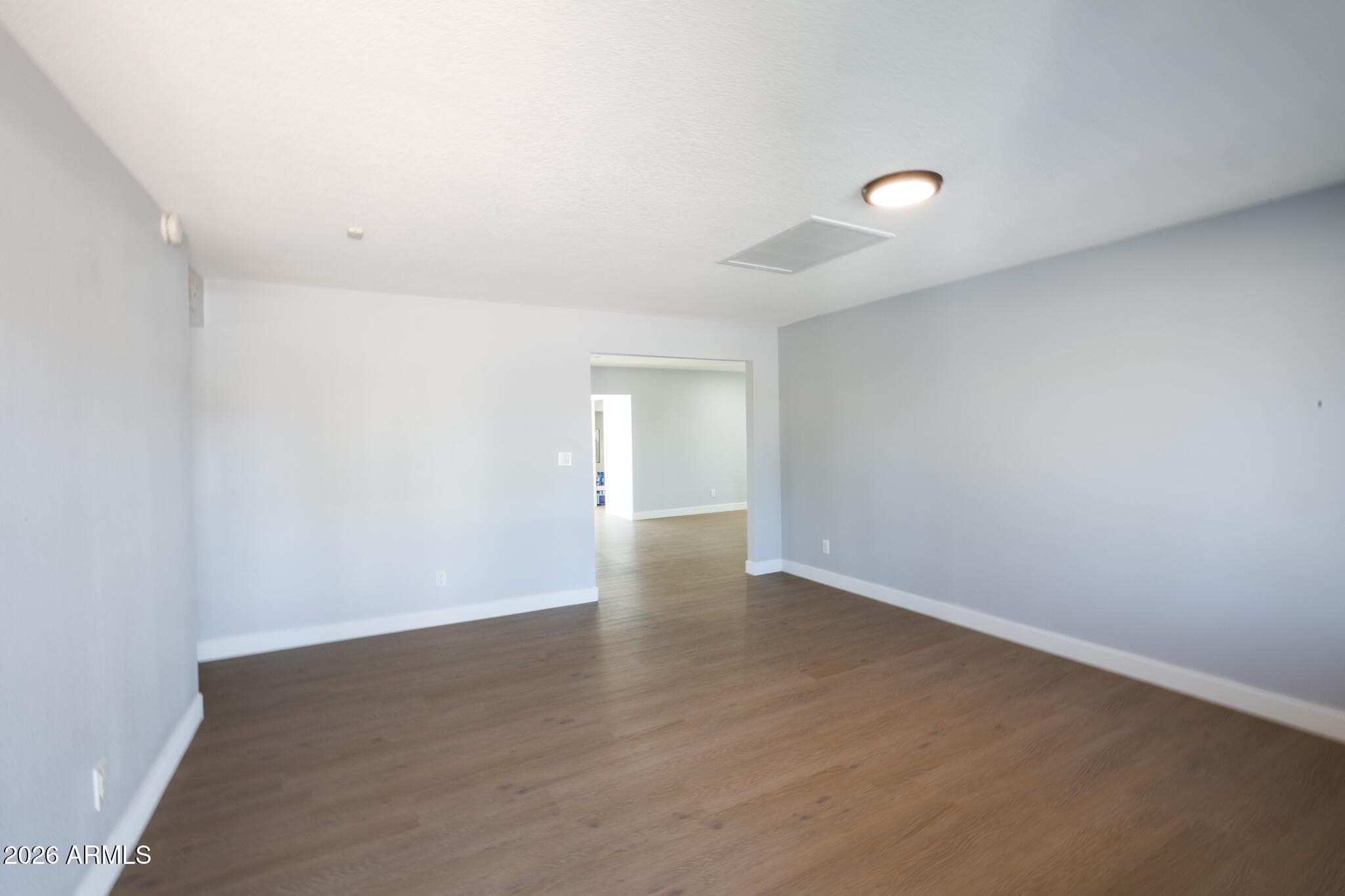 623 E La Jolla Drive — photo 3