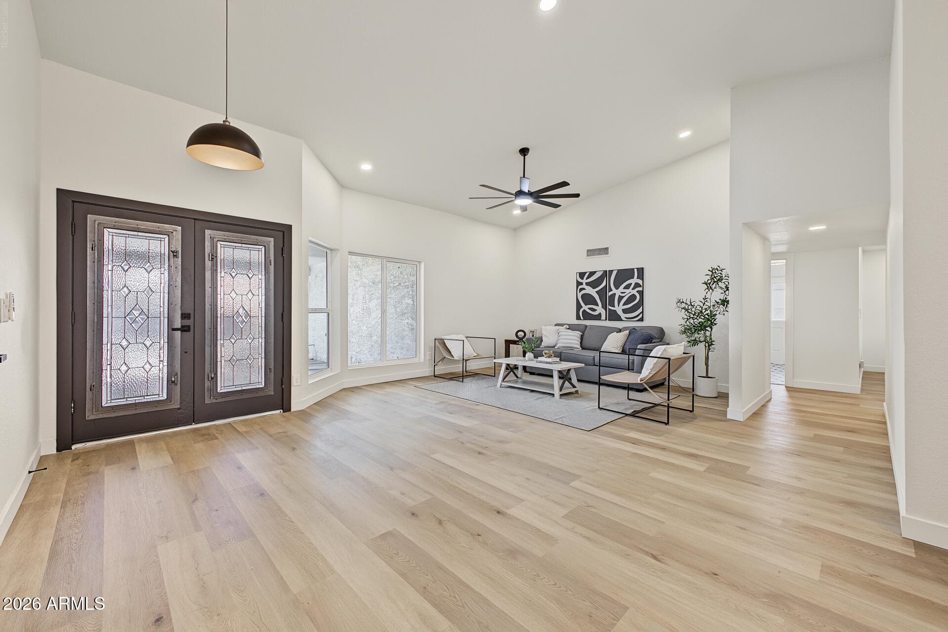 8858 S Los Feliz Drive — photo 7