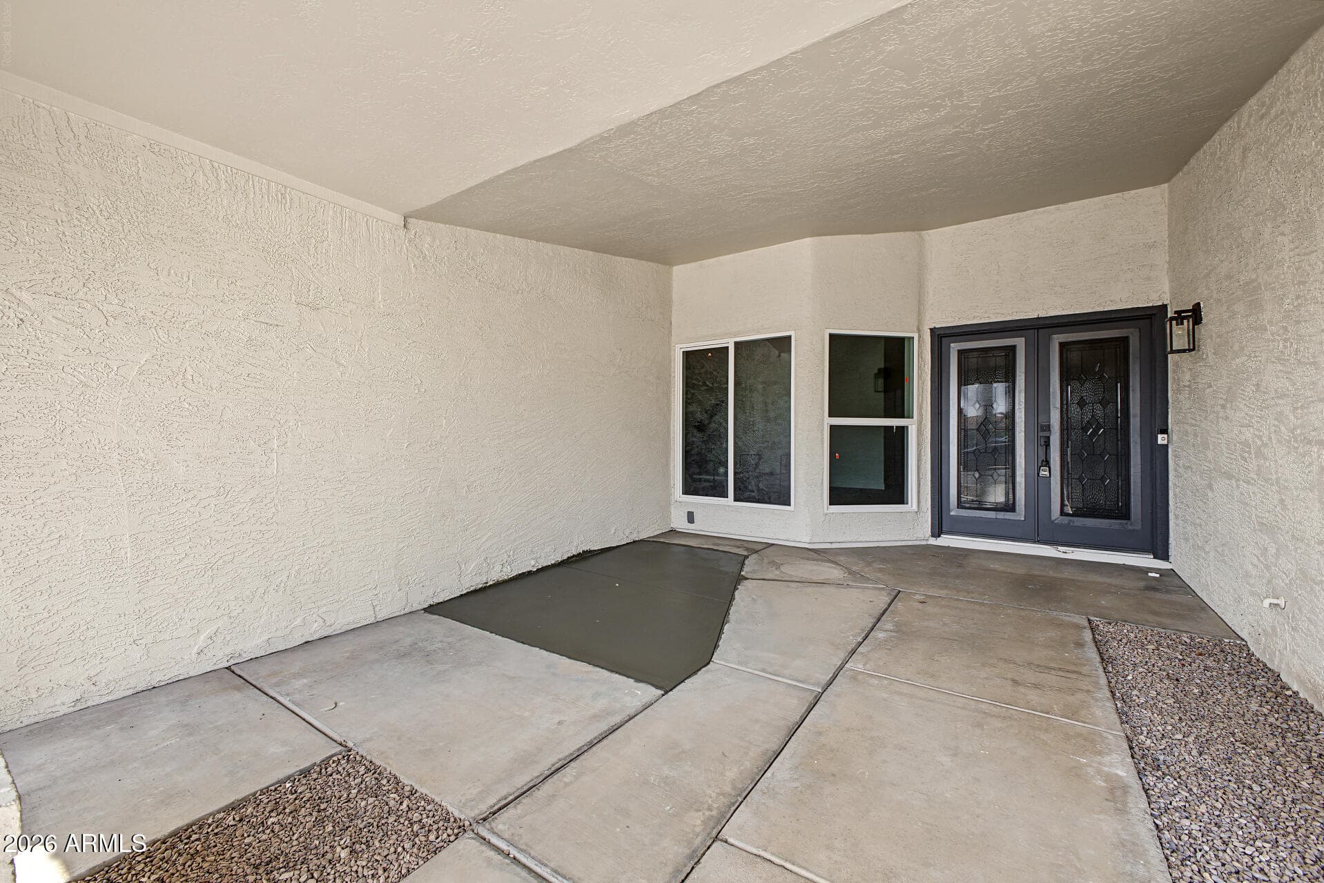 8858 S Los Feliz Drive — photo 6