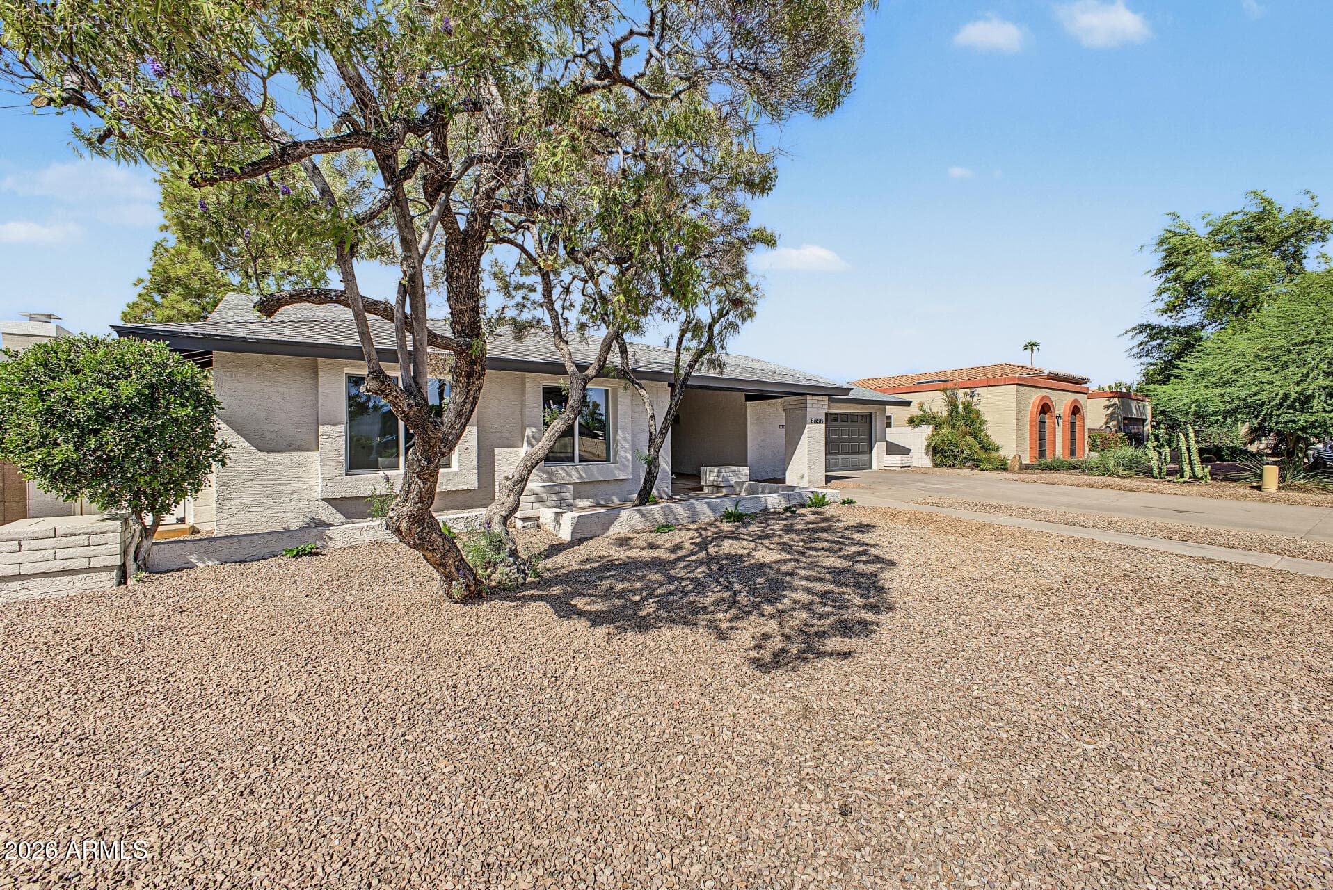 8858 S Los Feliz Drive — photo 4