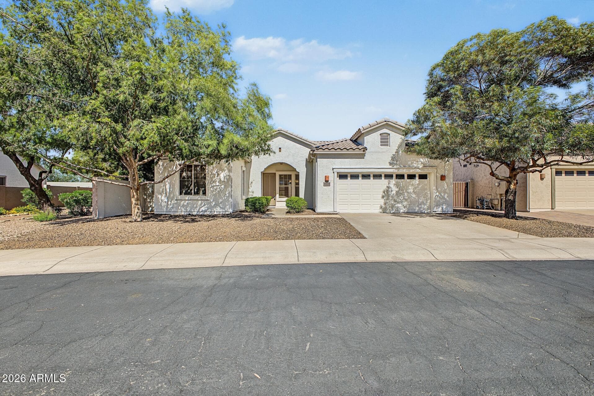 4902 E Villa Theresa Drive — photo 3
