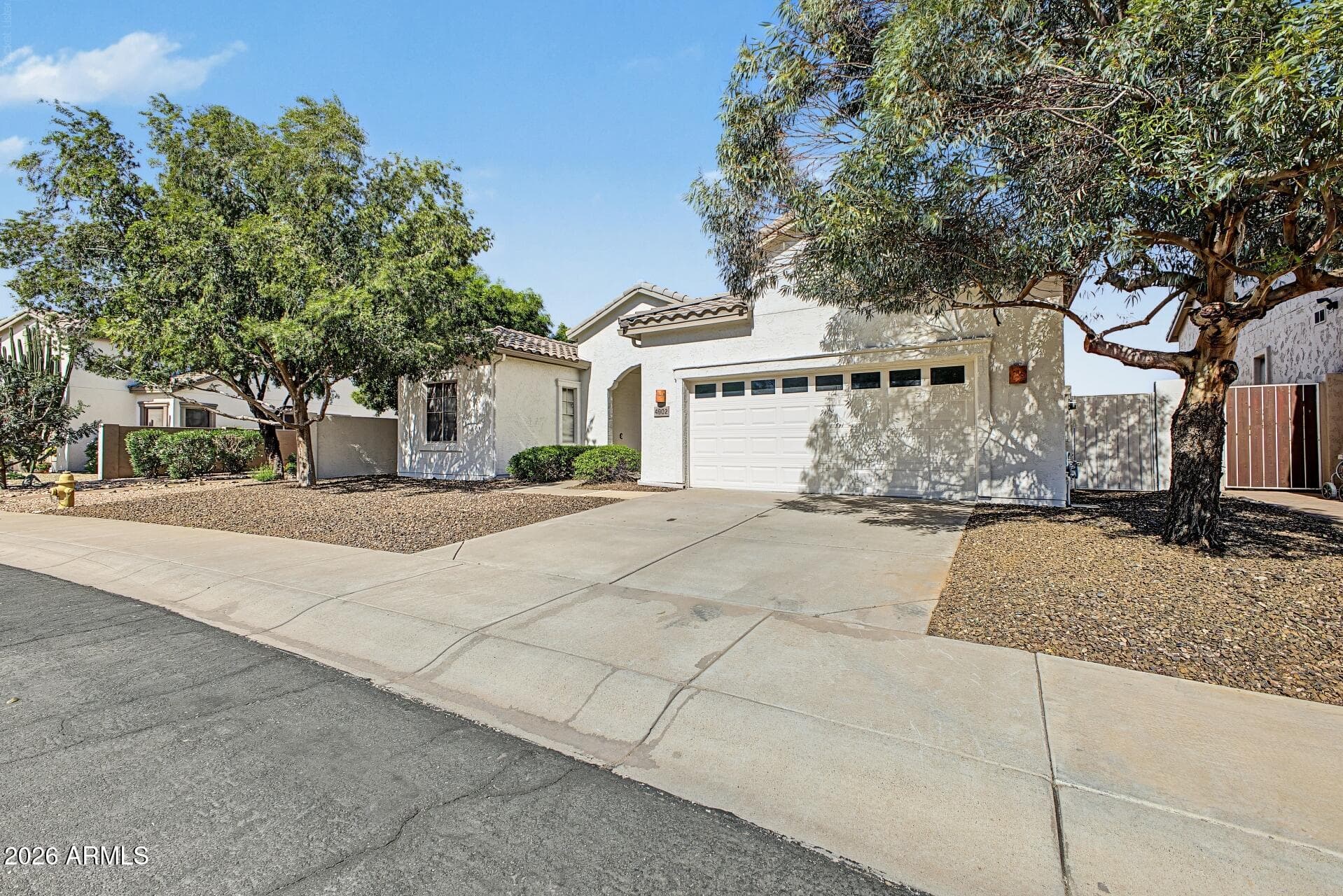 4902 E Villa Theresa Drive — photo 4