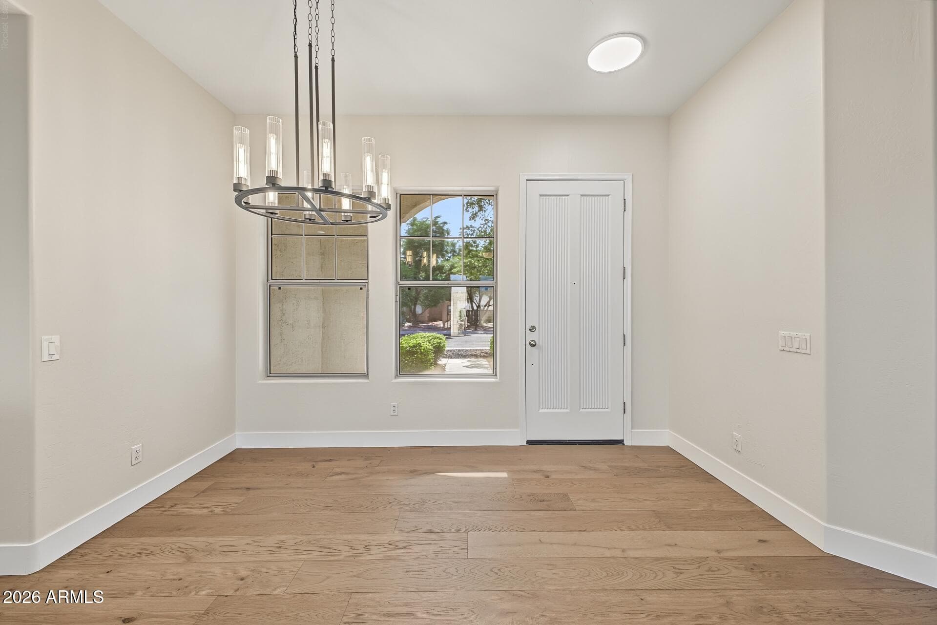 4902 E Villa Theresa Drive — photo 8
