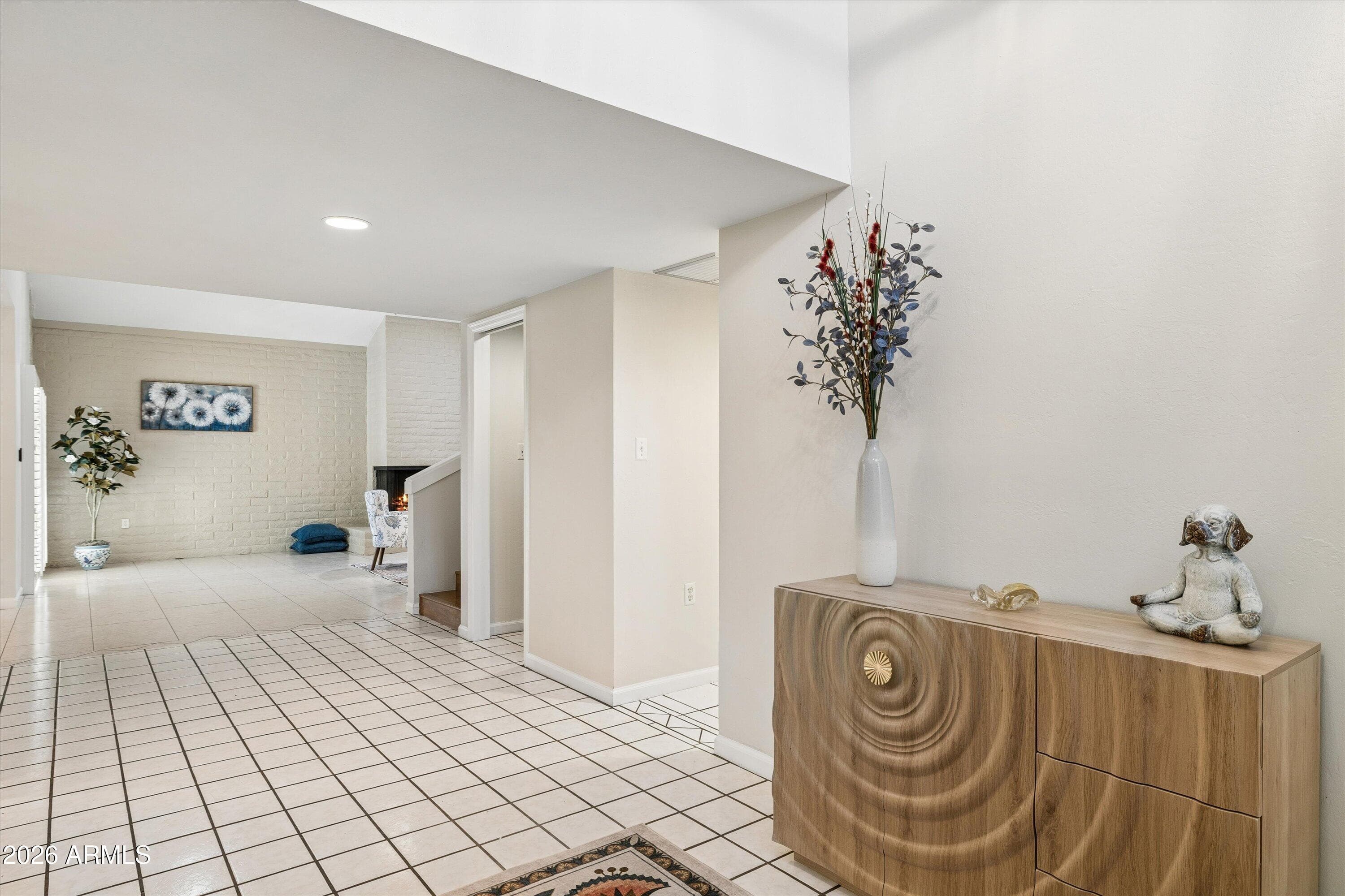 7348 N 7th Place — photo 5