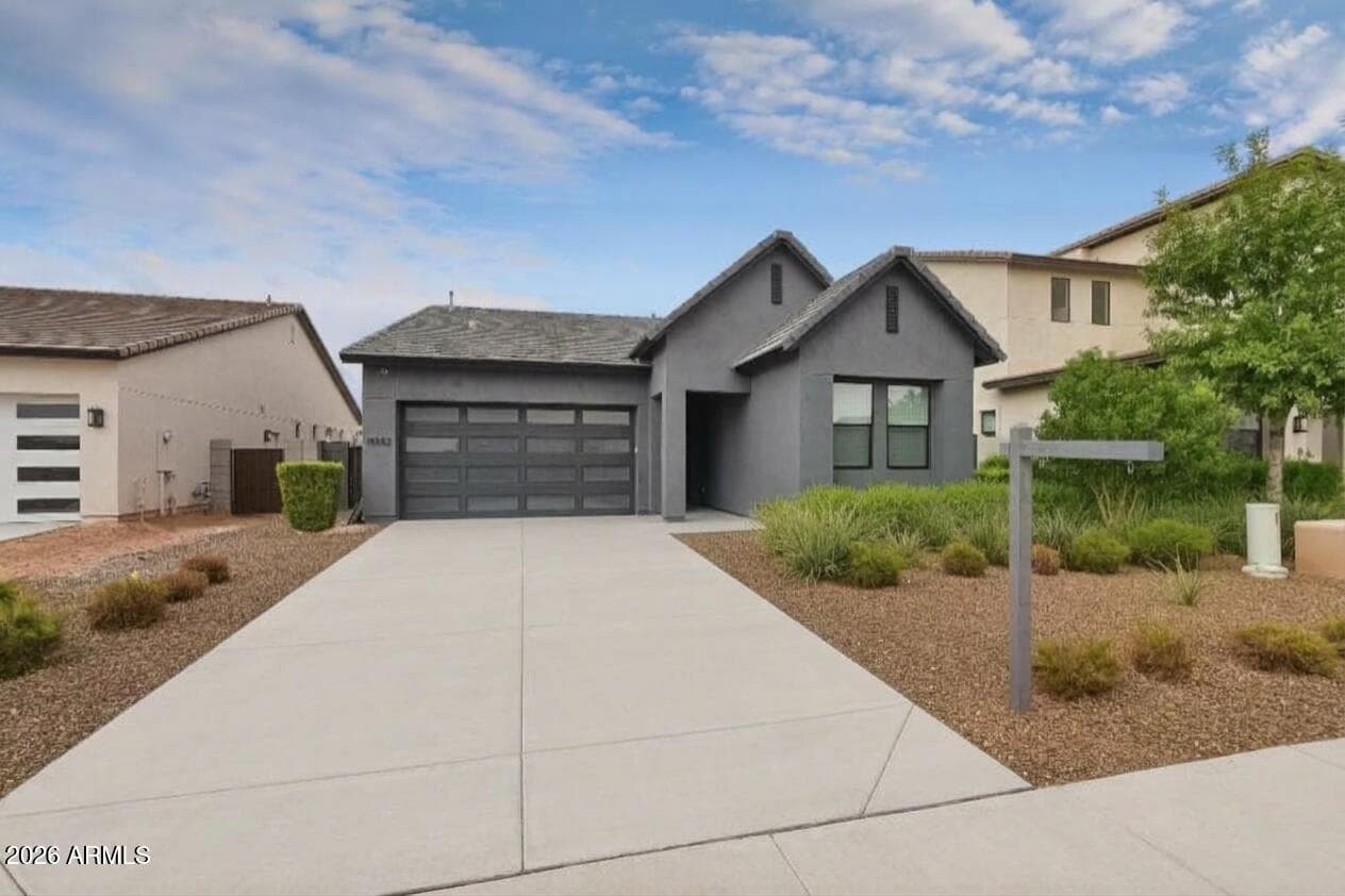 15552 S 182nd Avenue — photo 1 of 30