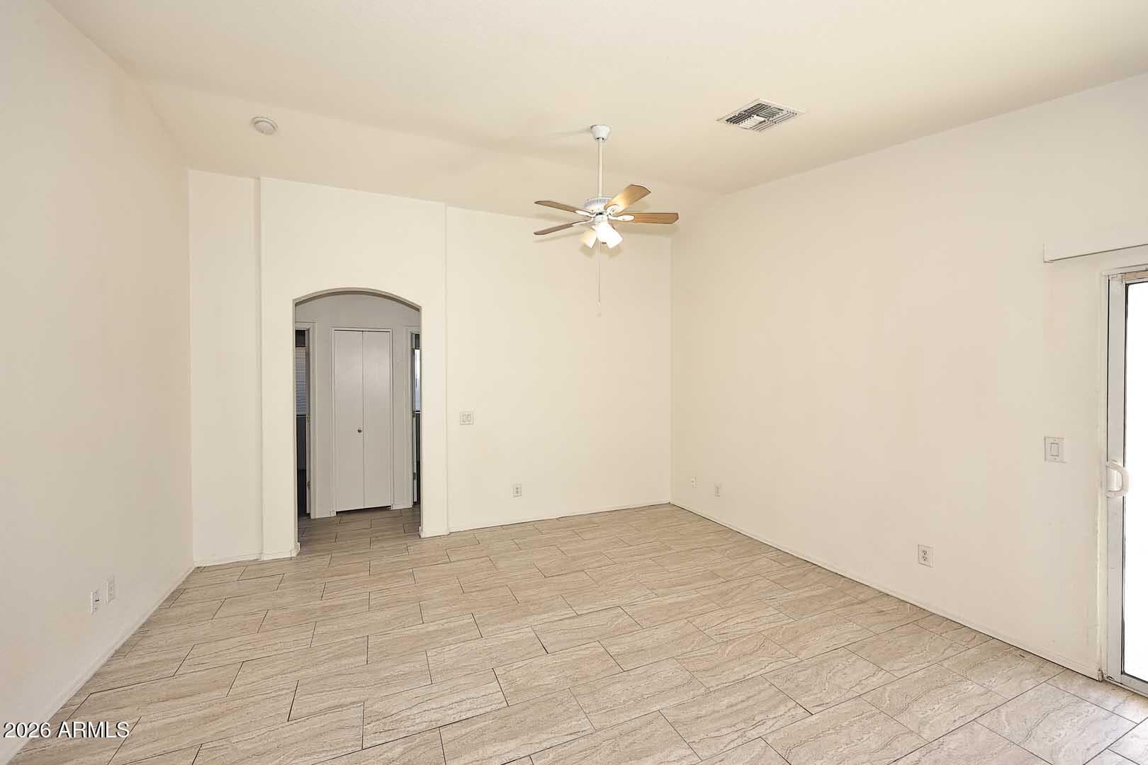 5409 S 11th Street — photo 8