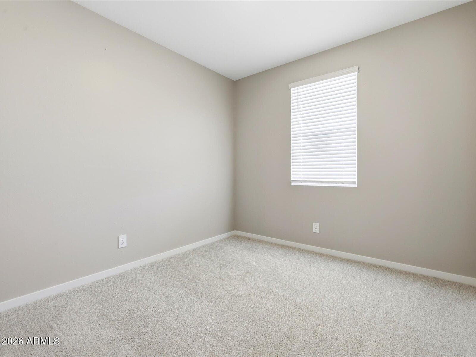 42 S 178th Drive — photo 4