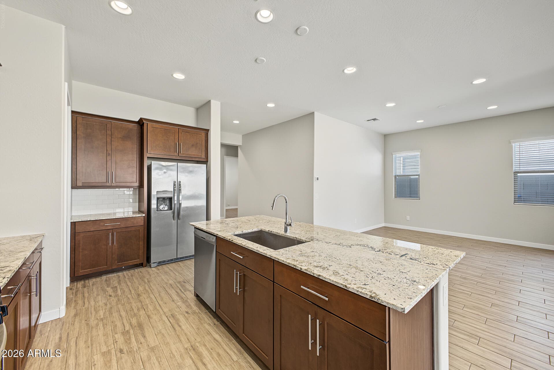 19004 W Cortez Street — photo 4