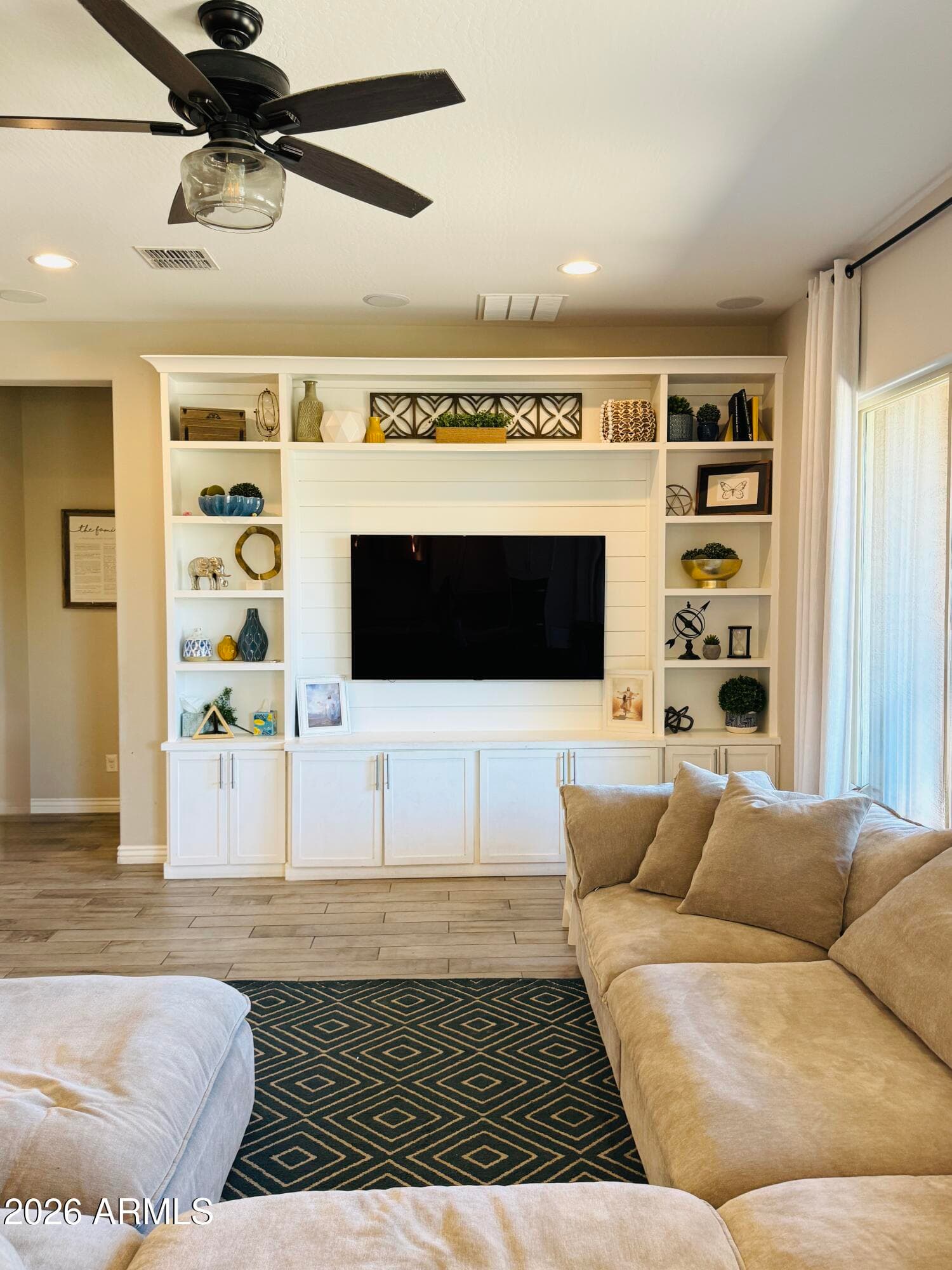 7365 S Marin Drive — photo 4