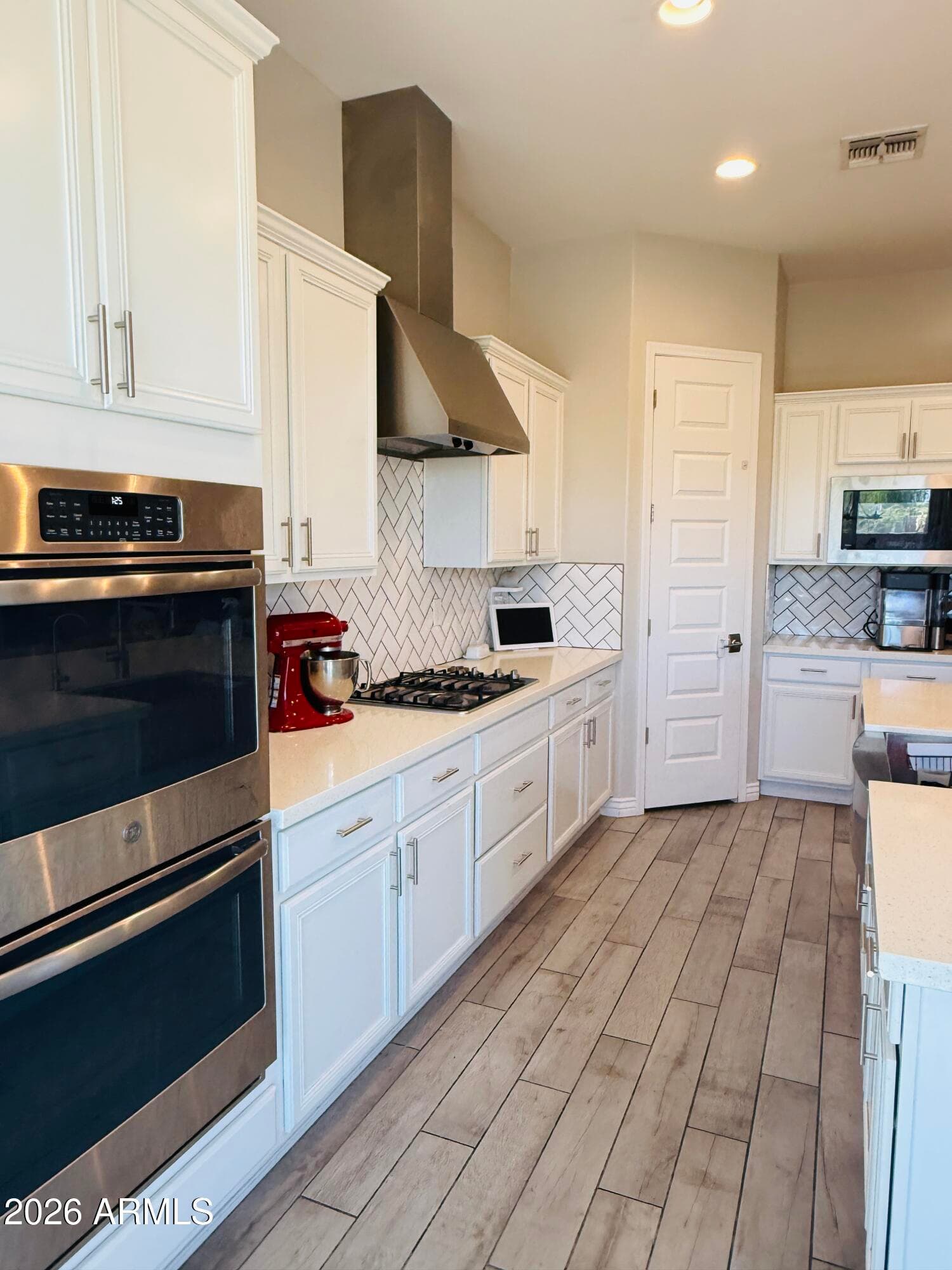 7365 S Marin Drive — photo 5