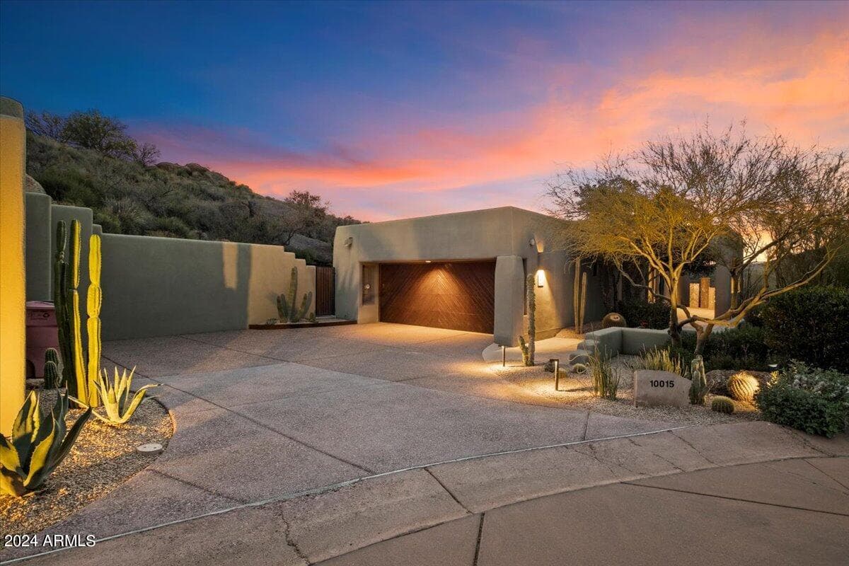 10015 E Graythorn Drive, Scottsdale, Arizona