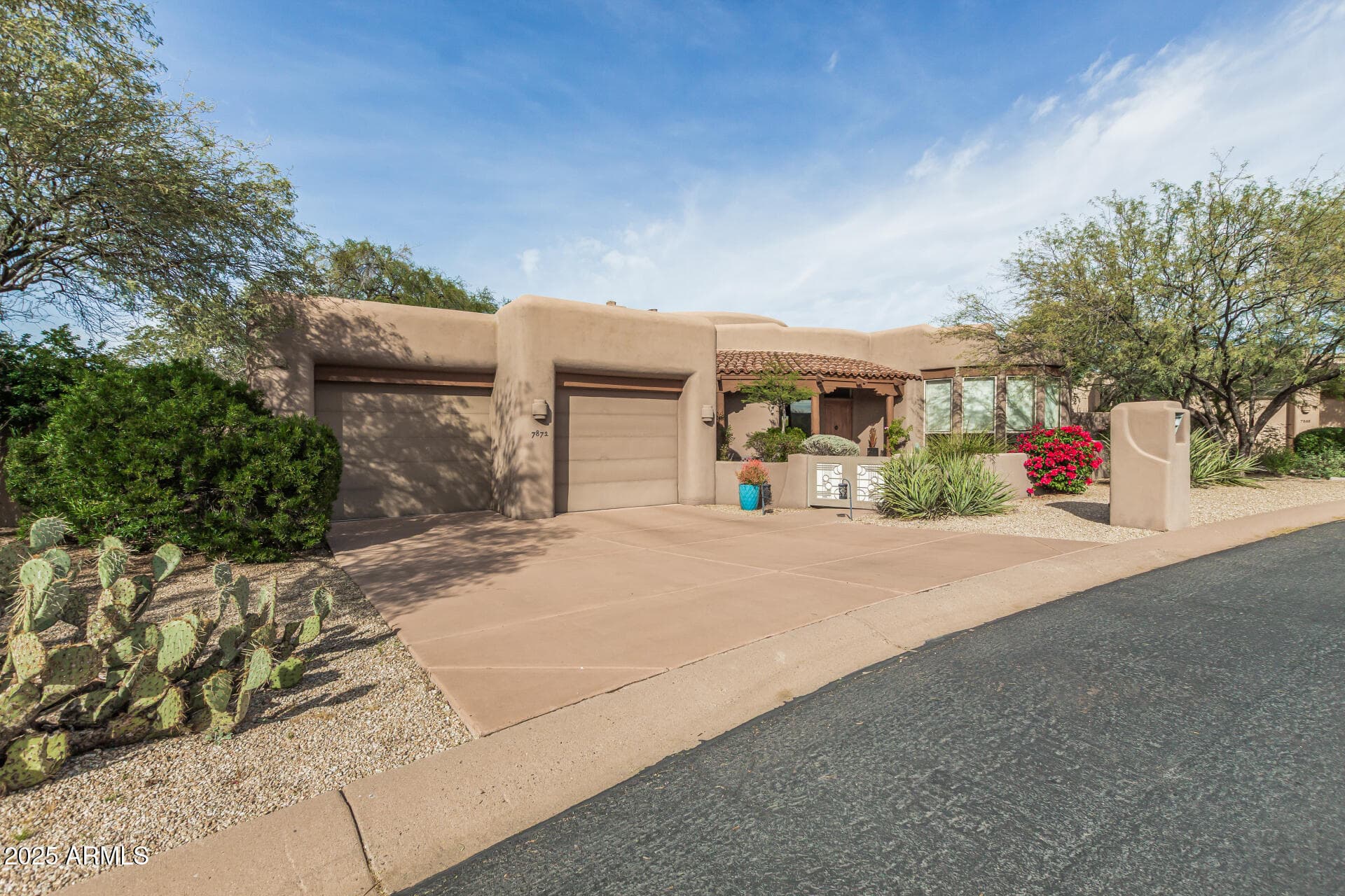 7872 E Thorntree Drive