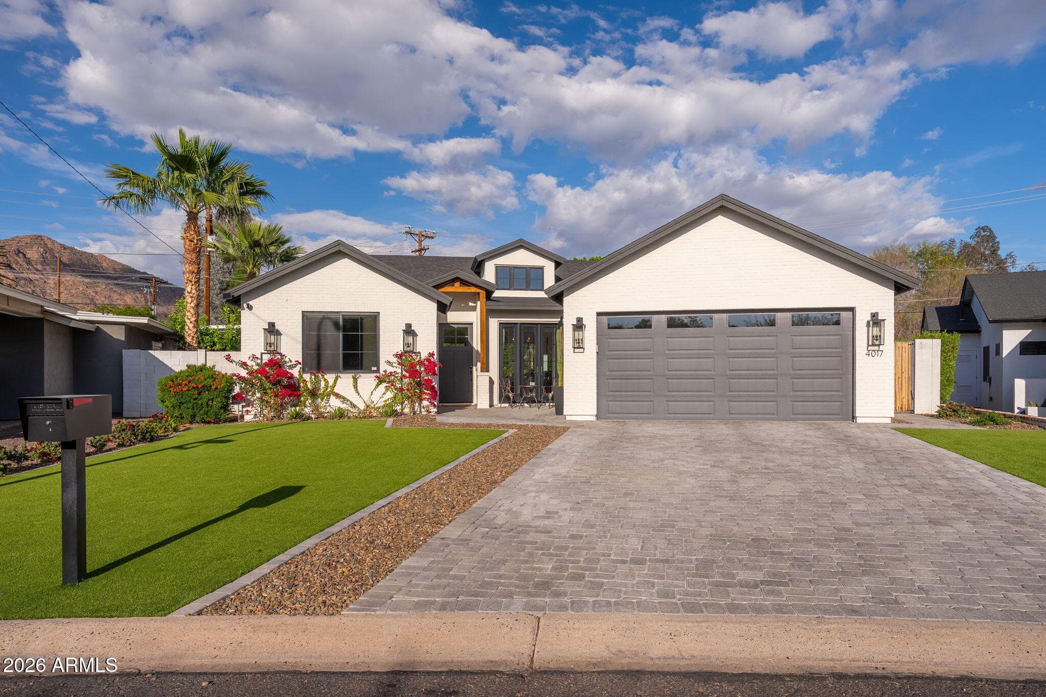 4017 N 49th Place