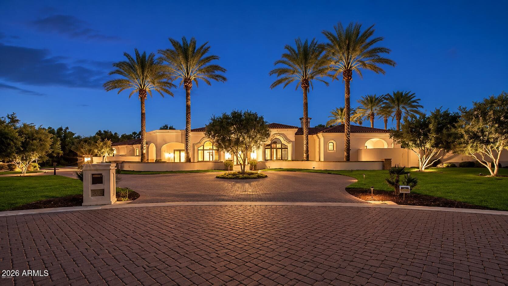 6385 E Royal Palm Road