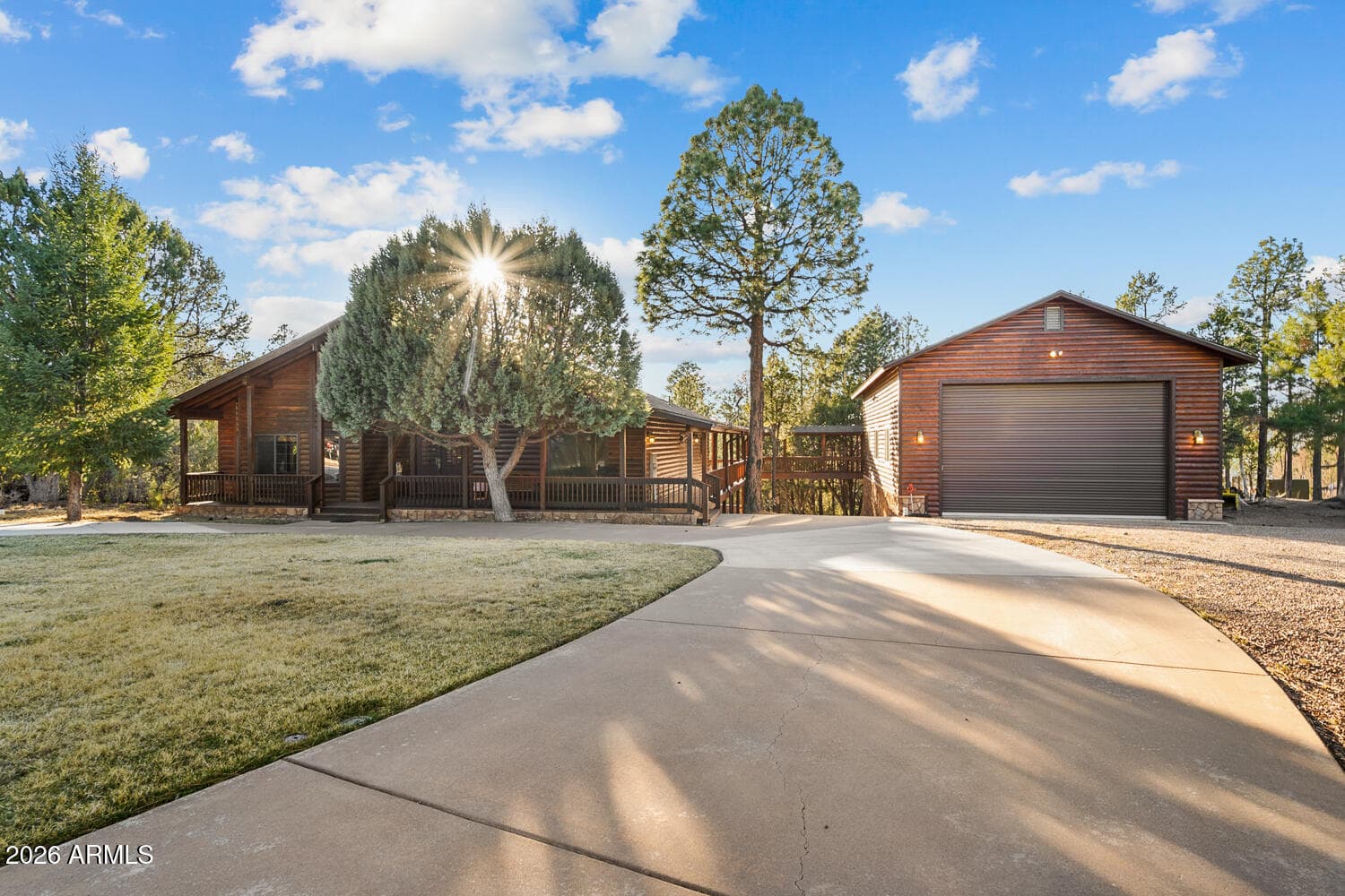 2940 Constellation Lane, Overgaard, Arizona