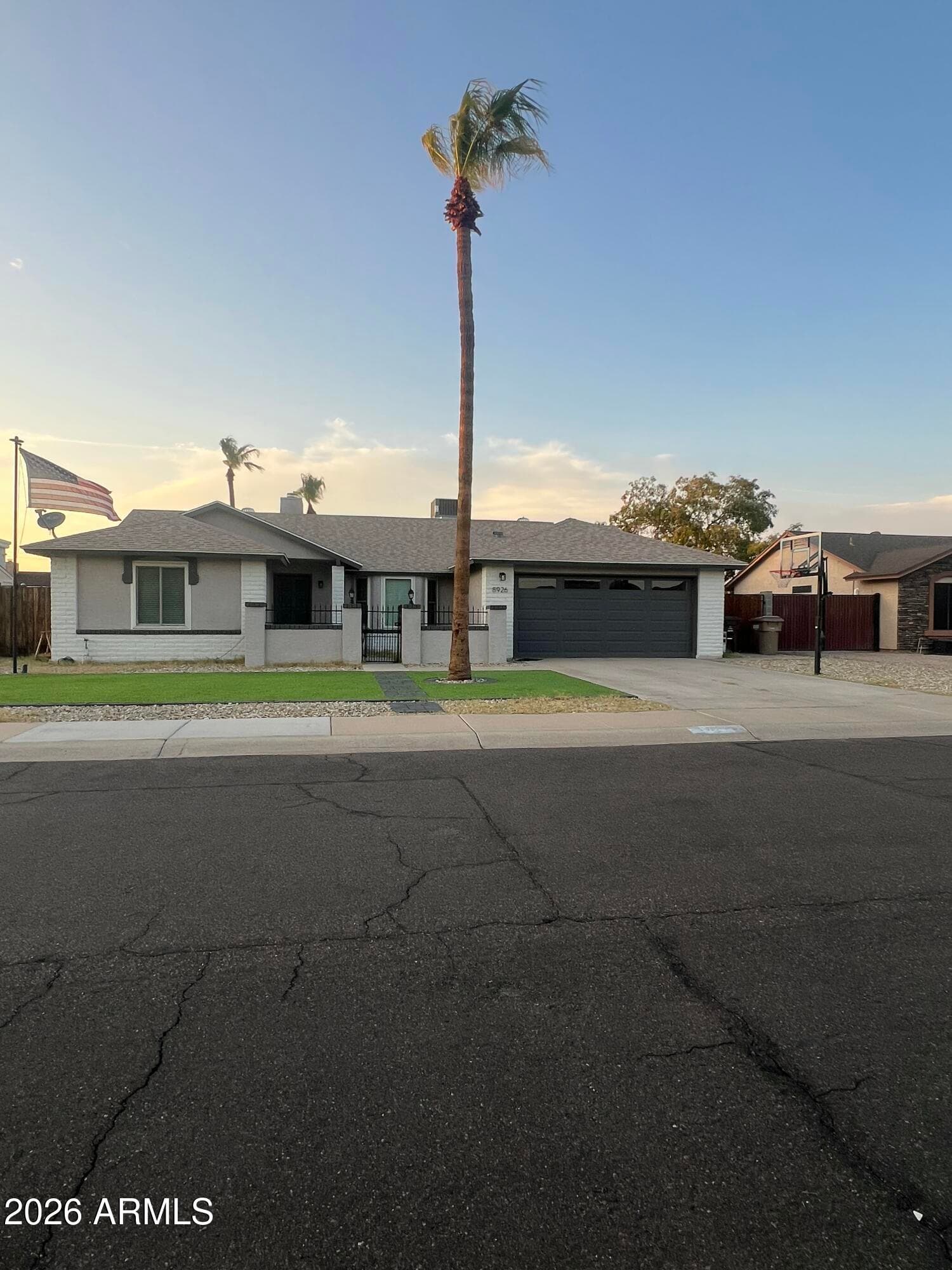8926 W El Caminito Drive, Peoria, Arizona